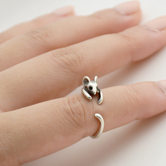 Bague enveloppante en forme de souris