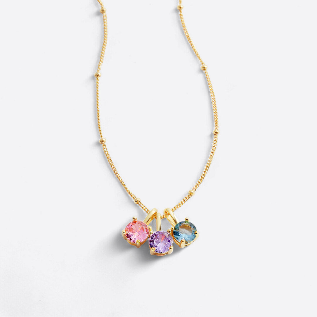 Collier délicat avec pendentif en pierre de naissance
