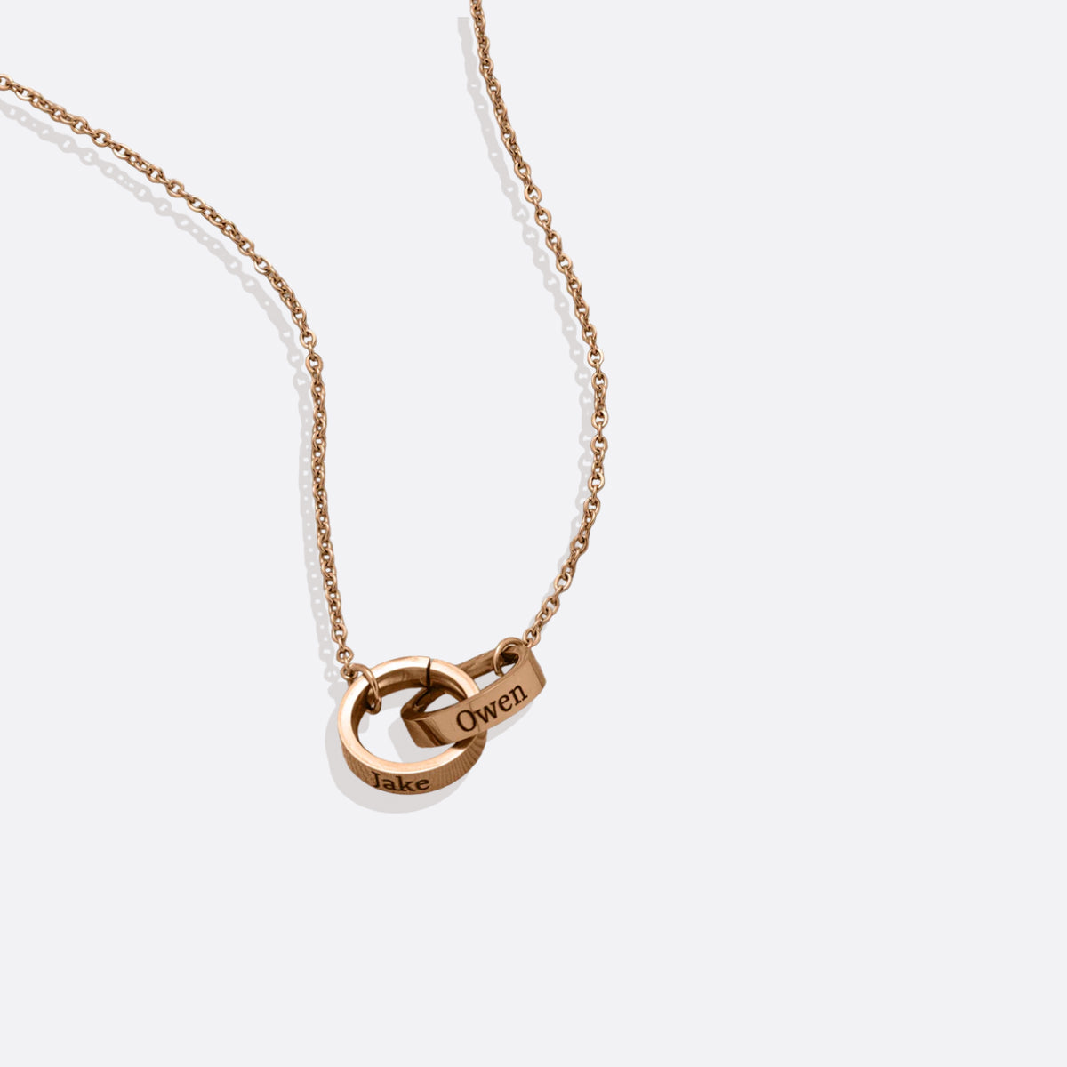 Collier avec anneau à double nom