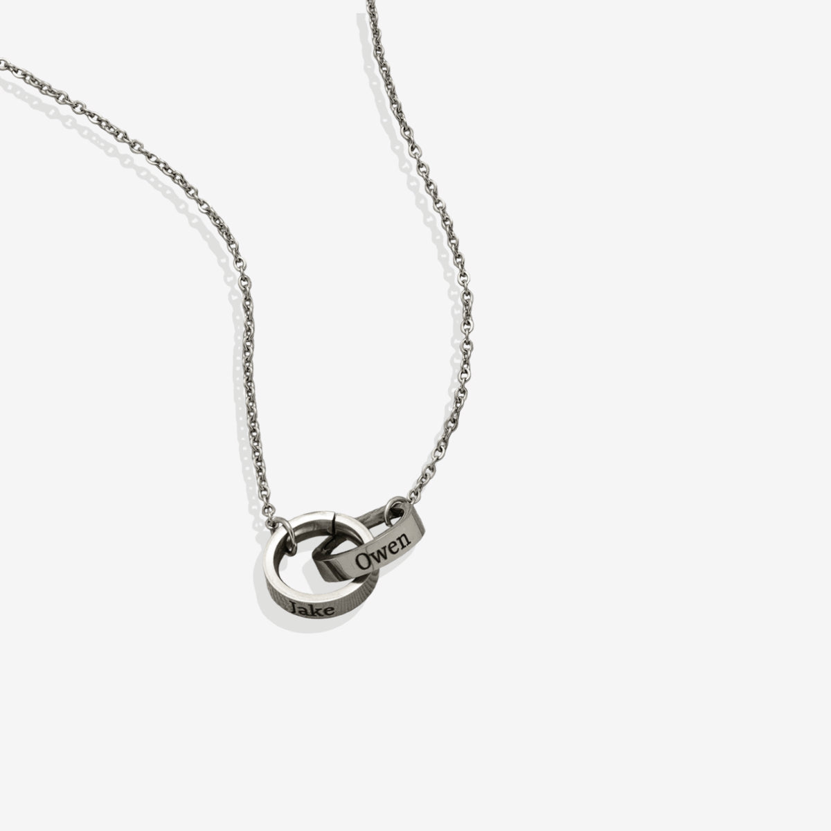 Collier avec anneau à double nom