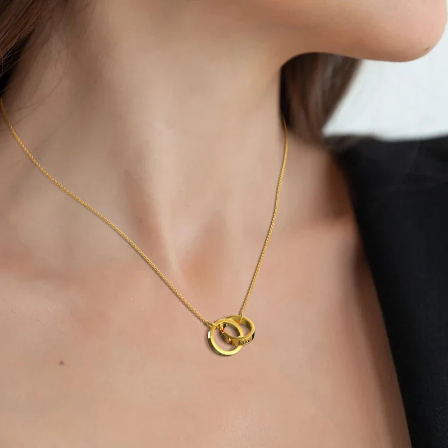 Collier avec anneau à double nom
