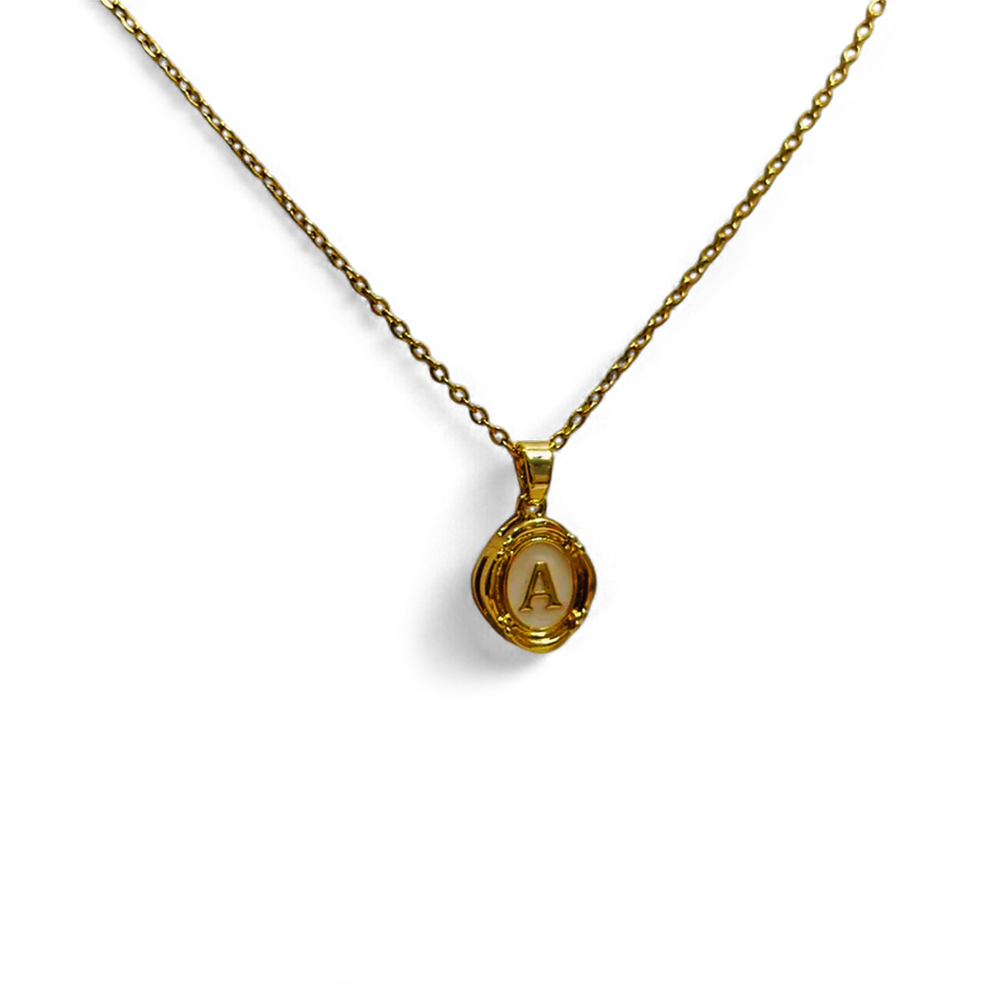 Collier pendentif initial en émail