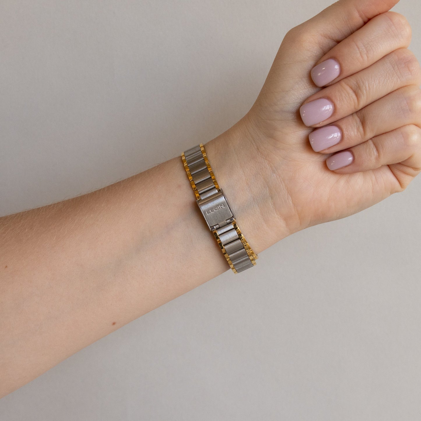 Montre ronde bicolore vintage Elgin