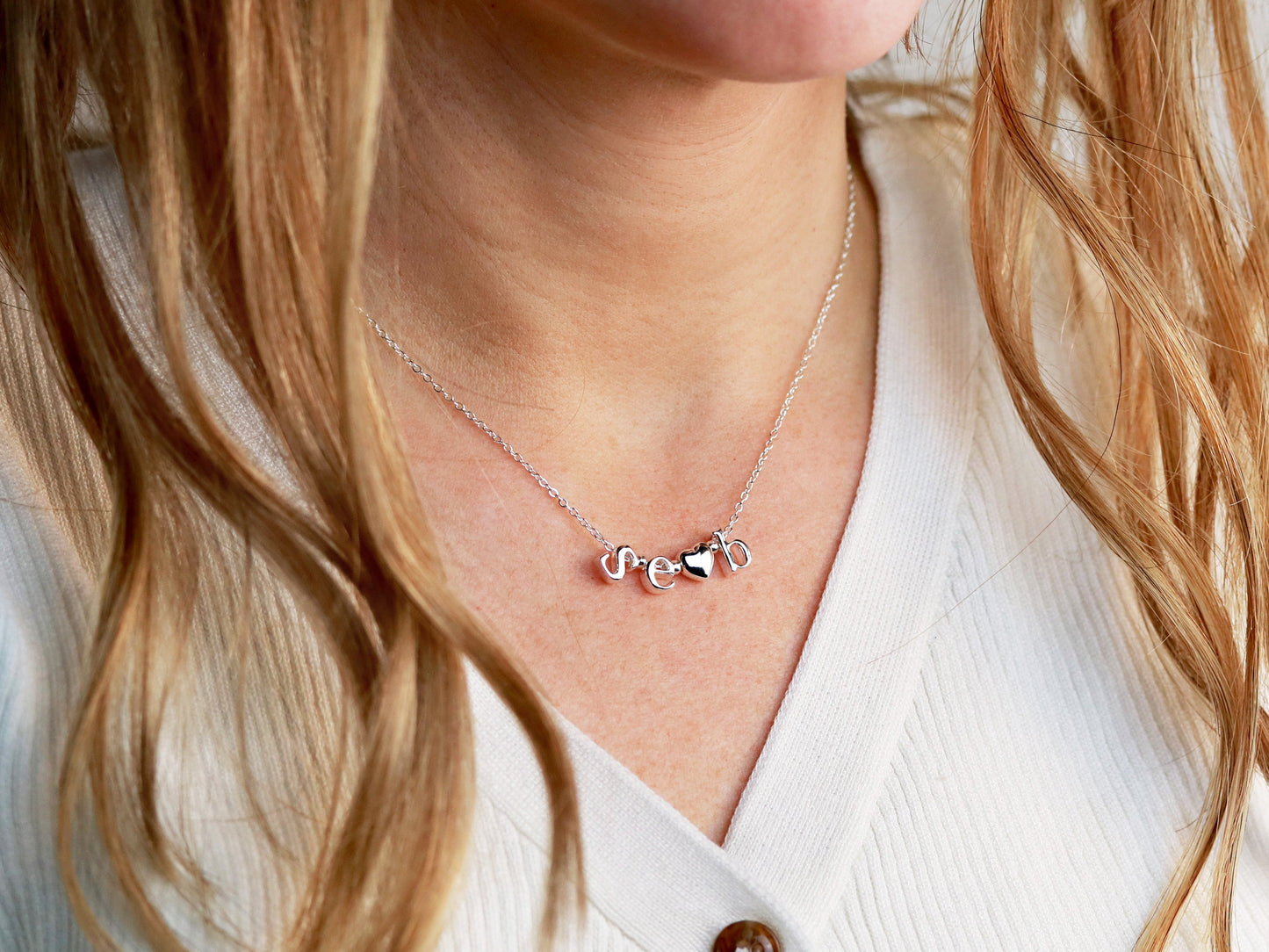 Créez votre propre collier initial