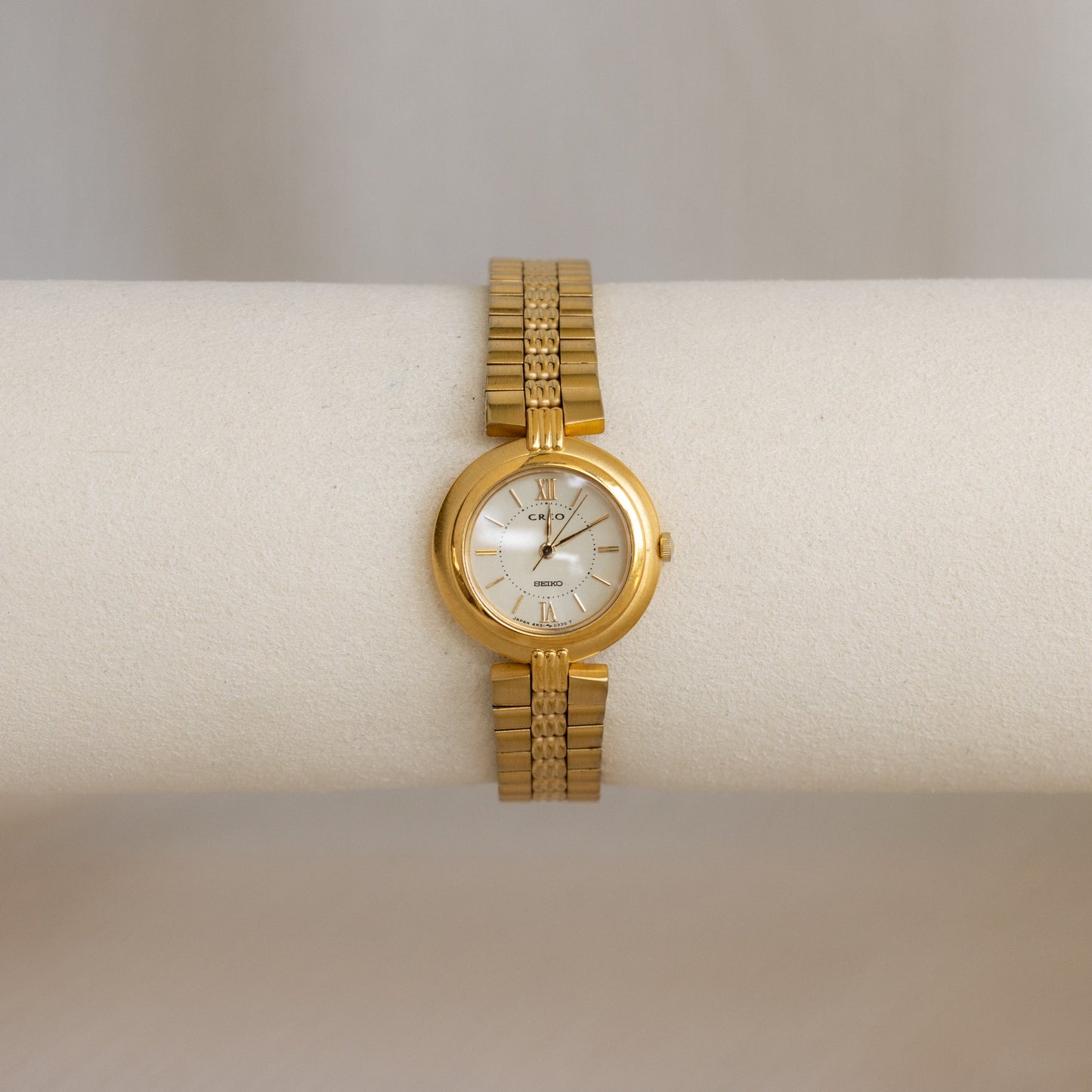 Montre Seiko Creo ronde en or vintage