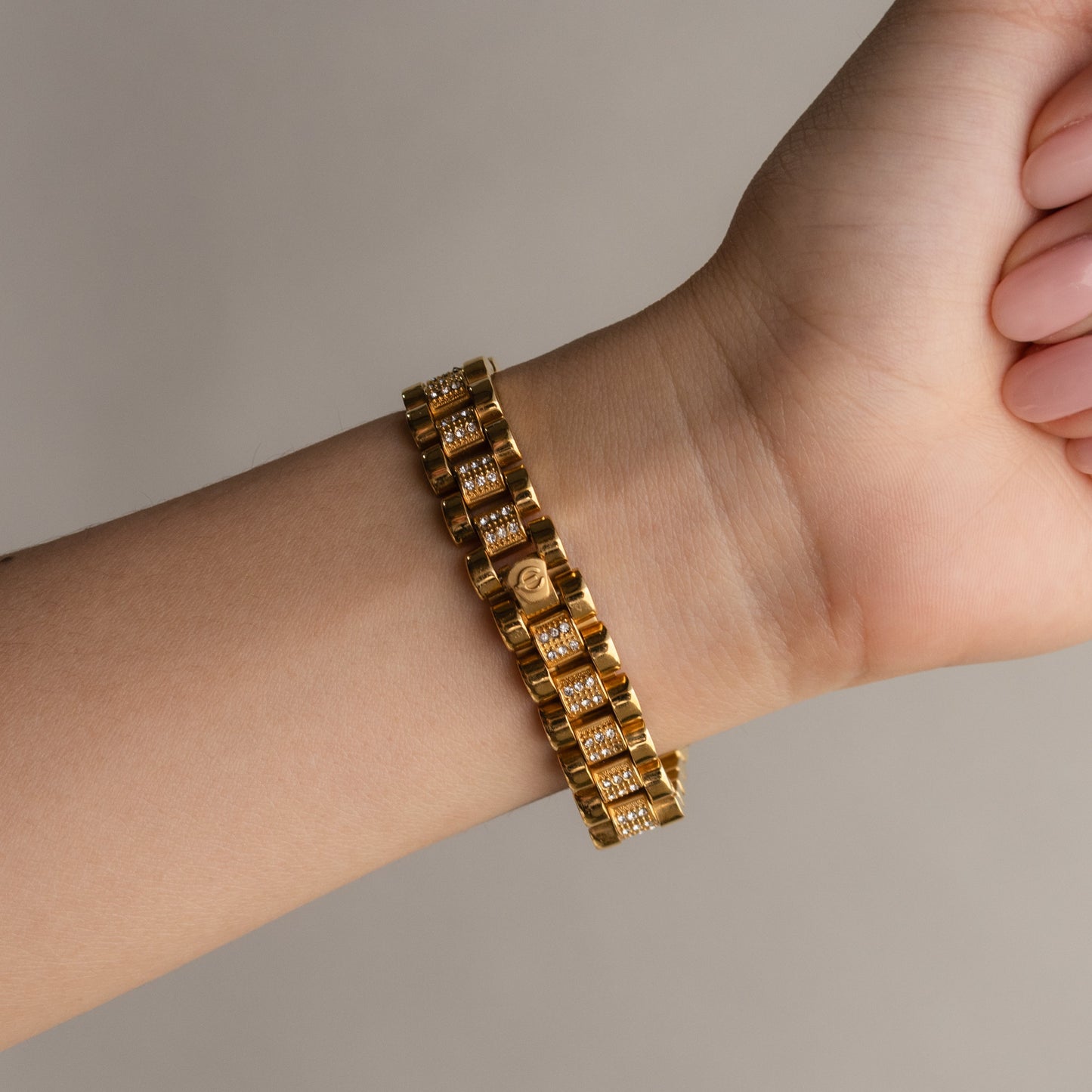 Montre vintage Elgin Bold Pave en or