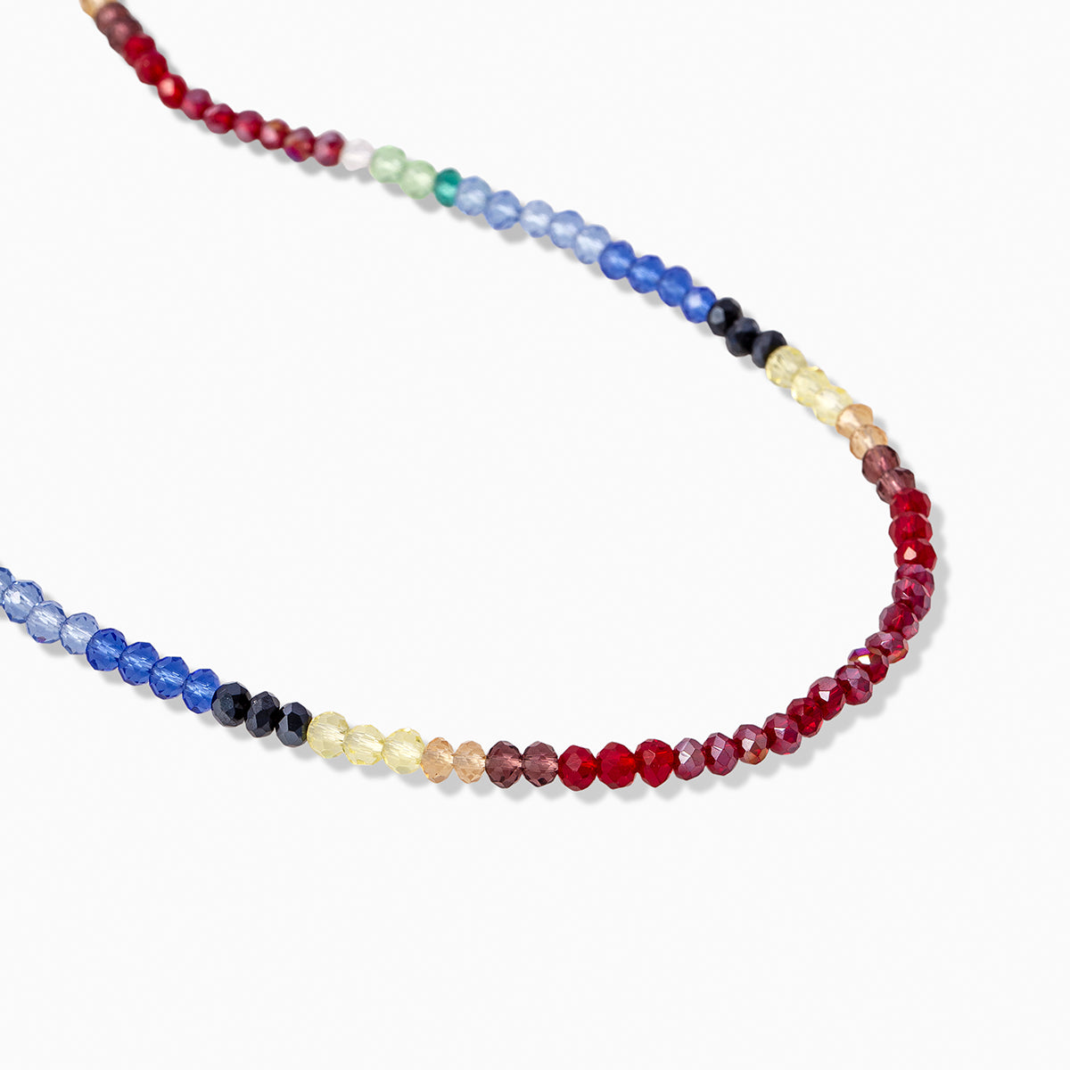 Collier de pierres précieuses arc-en-ciel