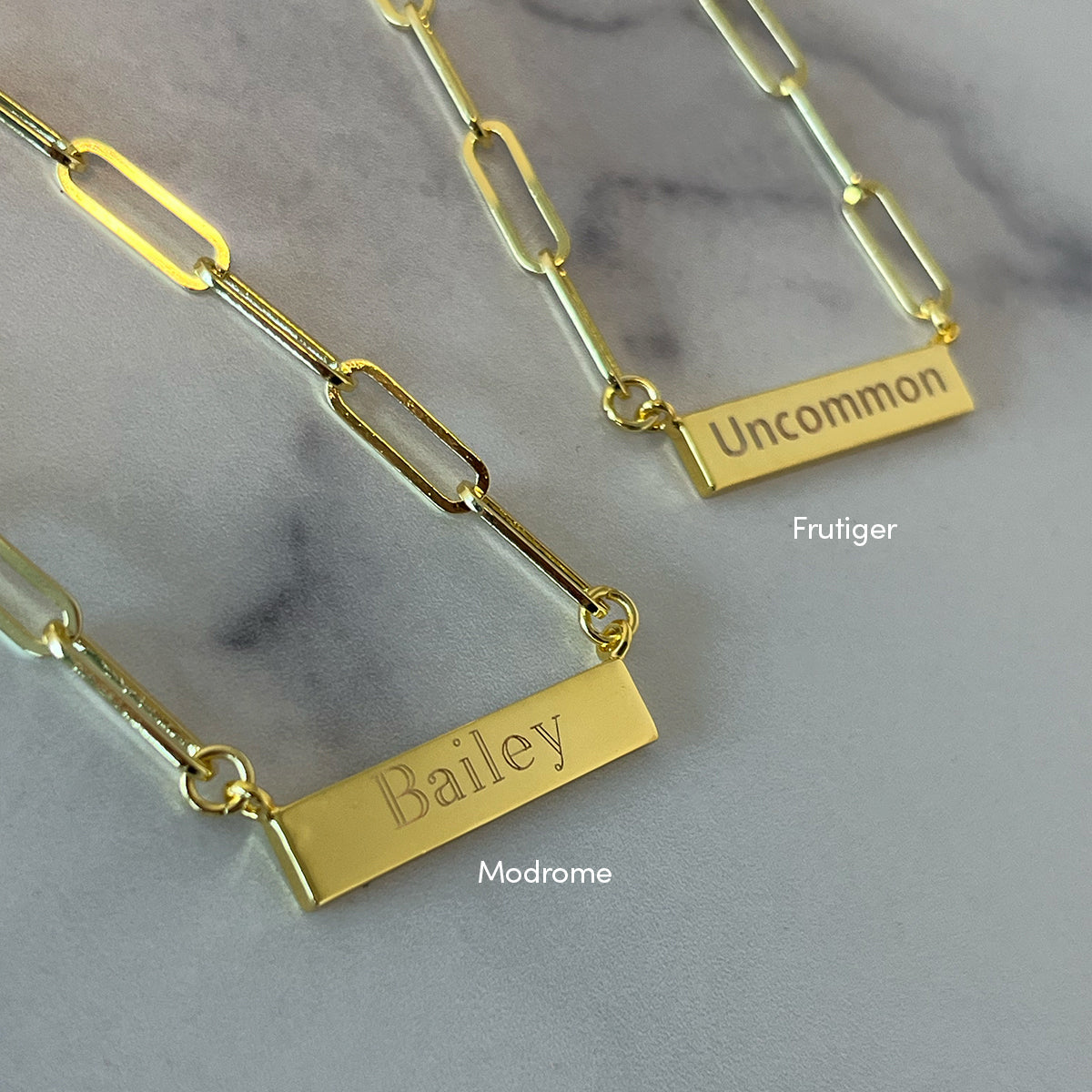 Collier chaîne et barre