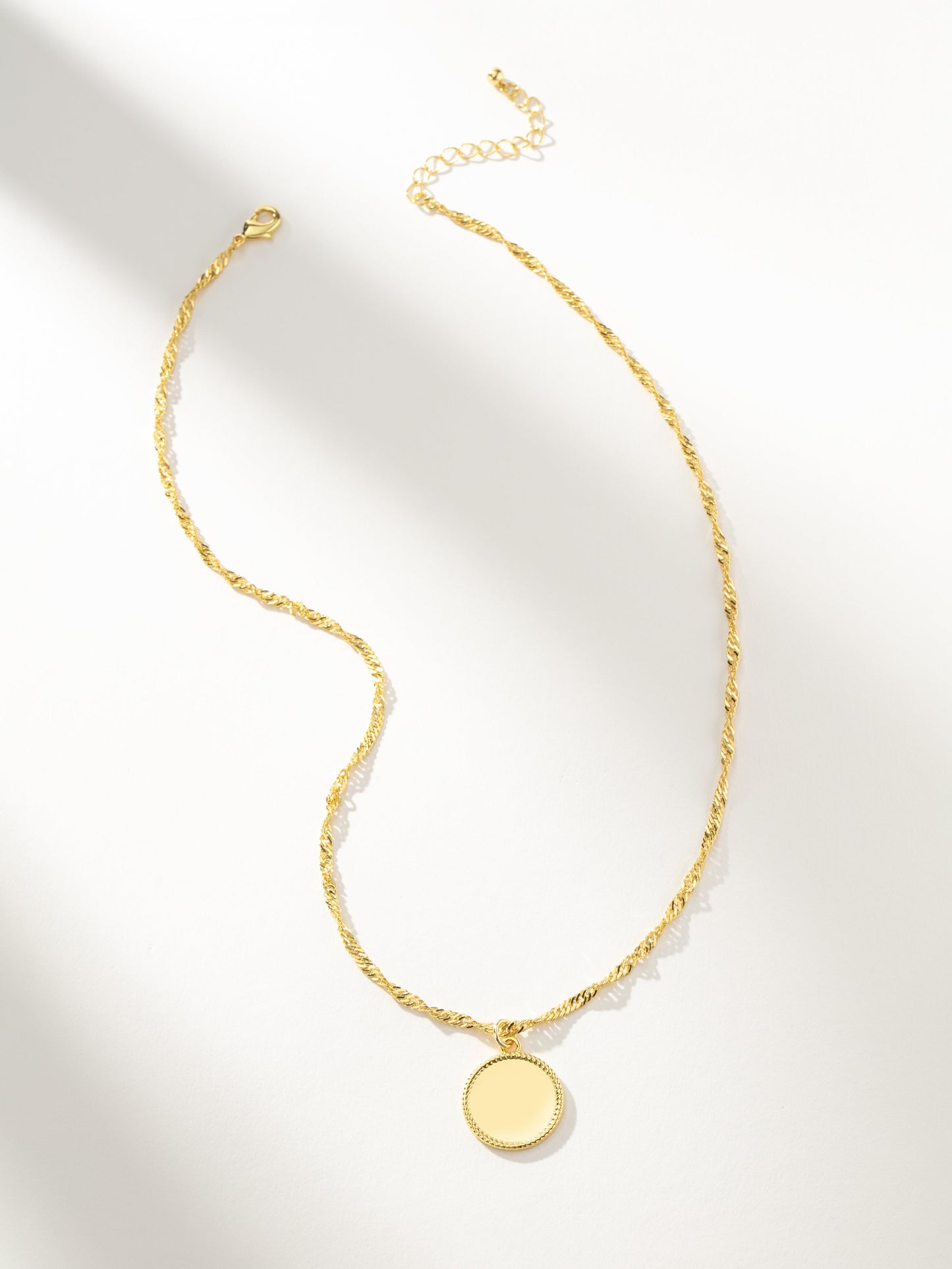 Collier pendentif cercle