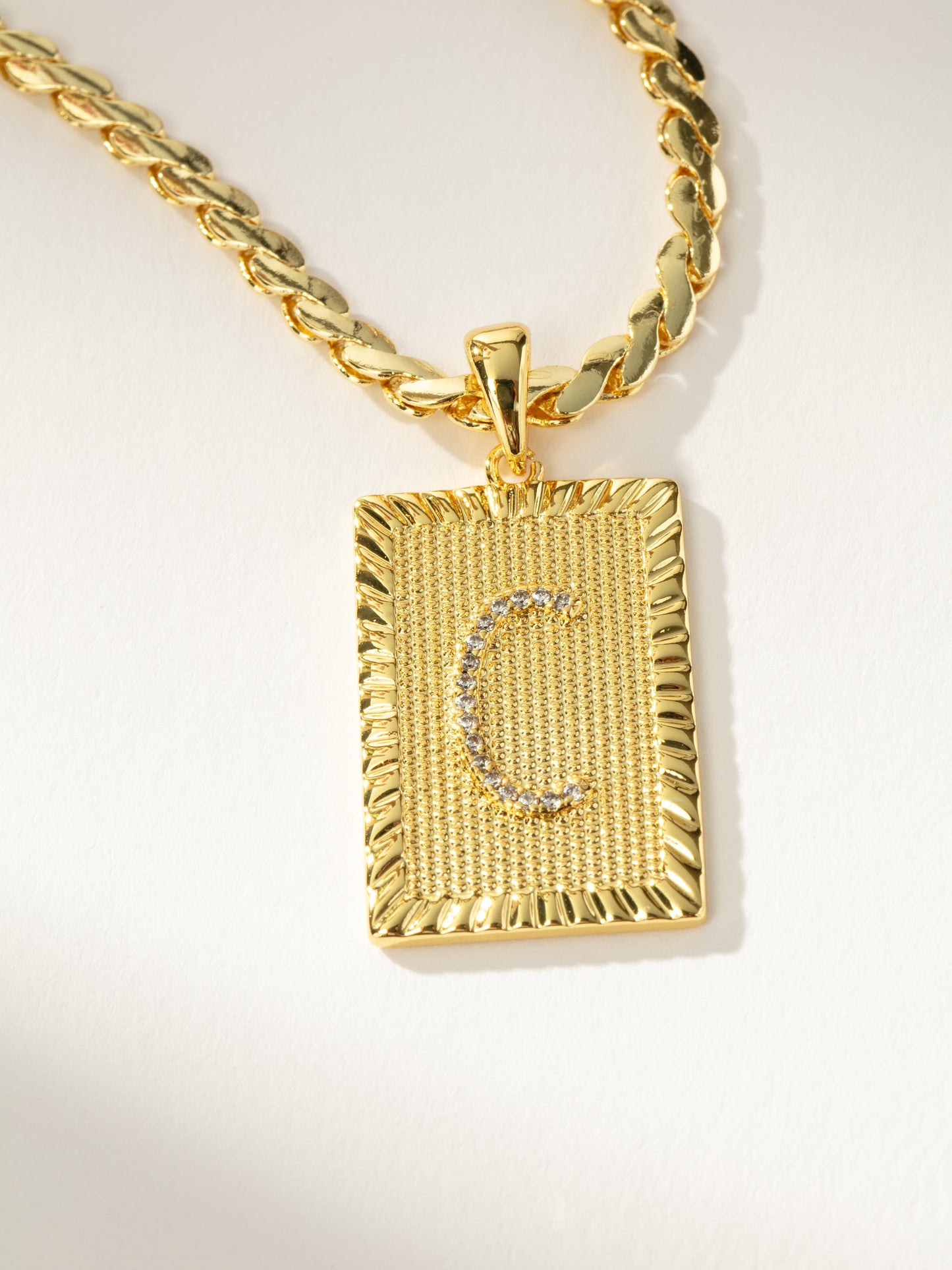 Collier chaîne à lettres