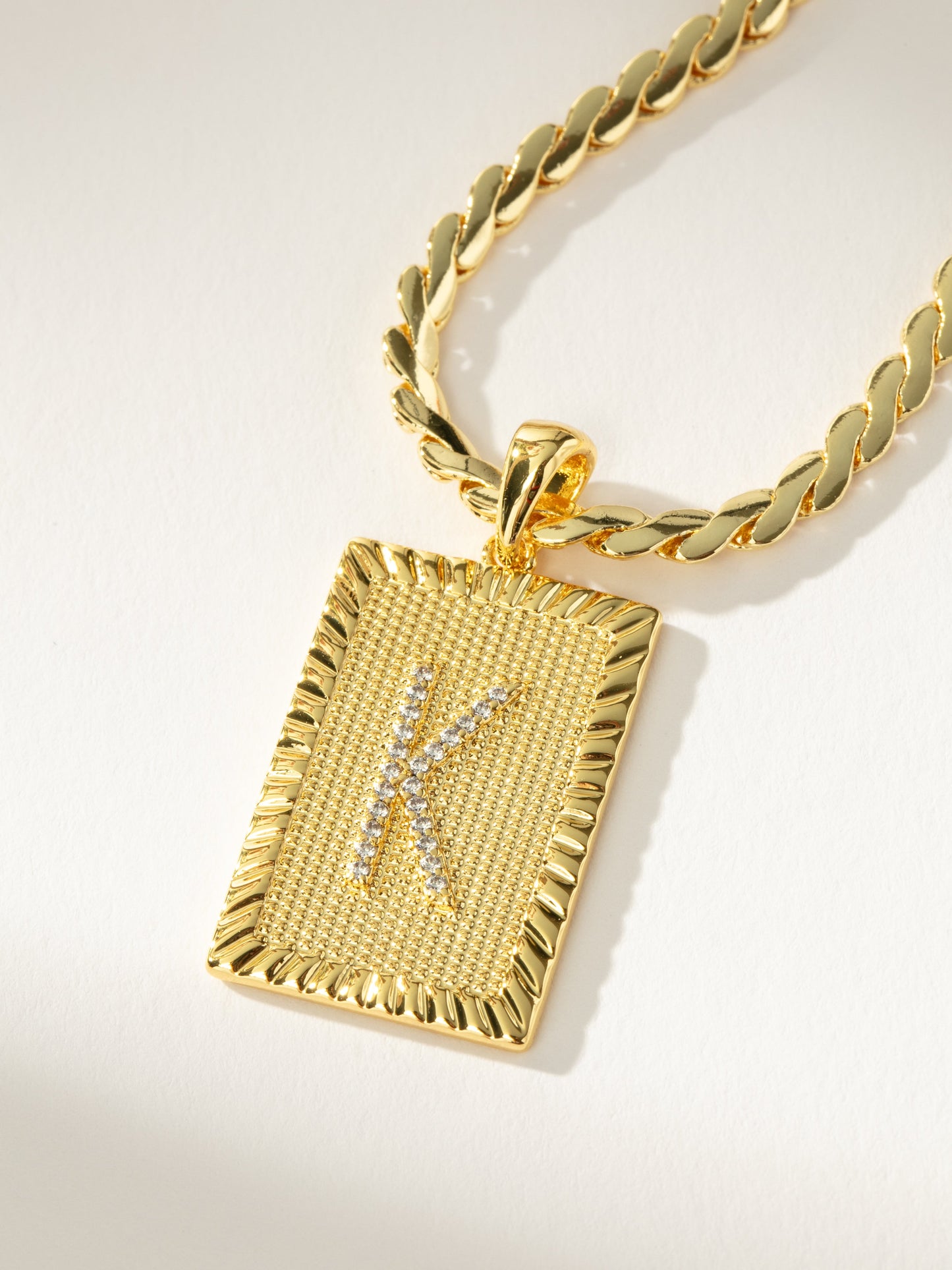 Collier chaîne à lettres