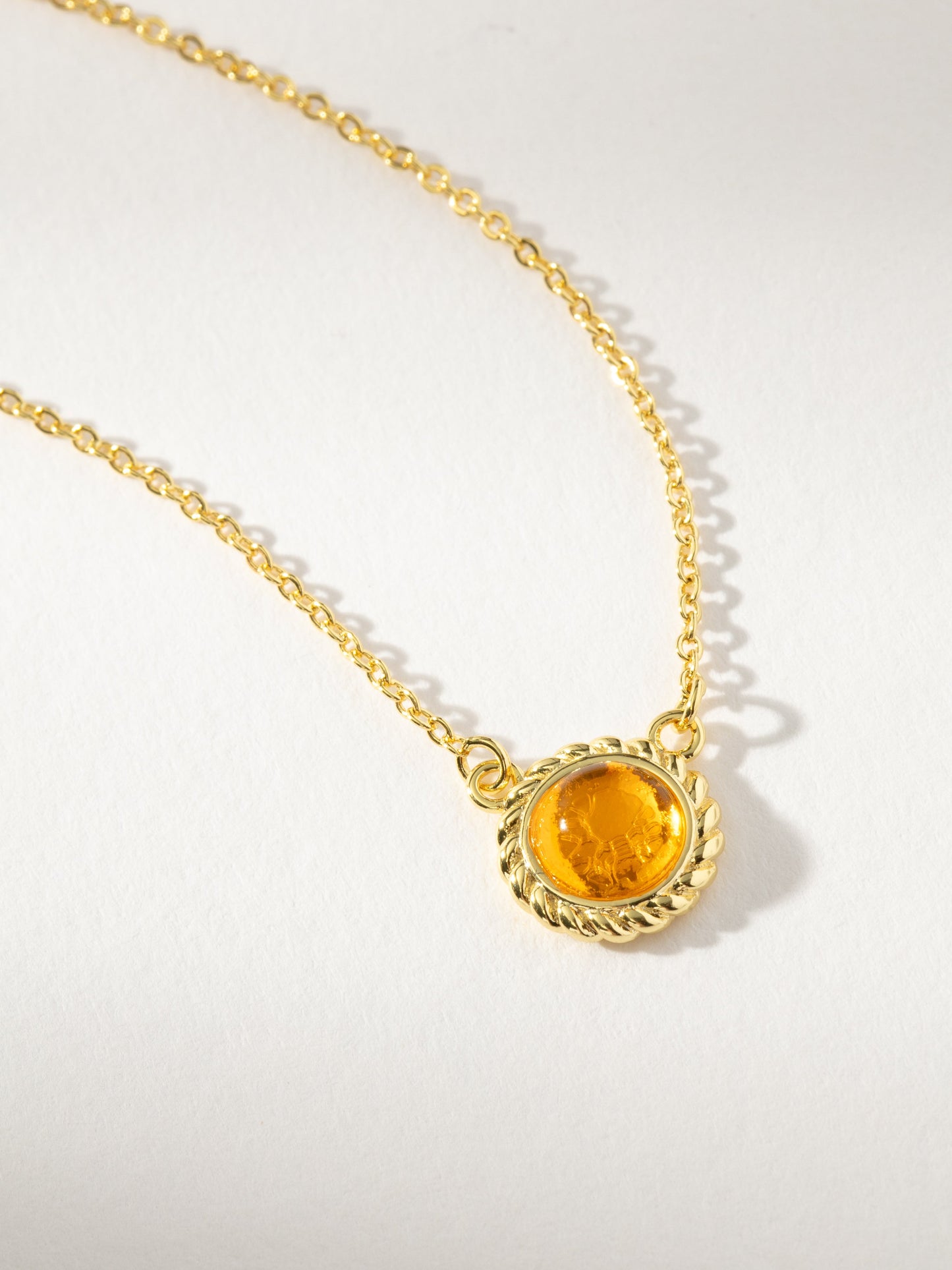 Collier du Pays des Merveilles