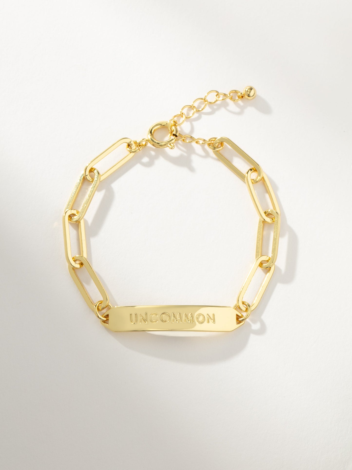 Bracelet peu commun