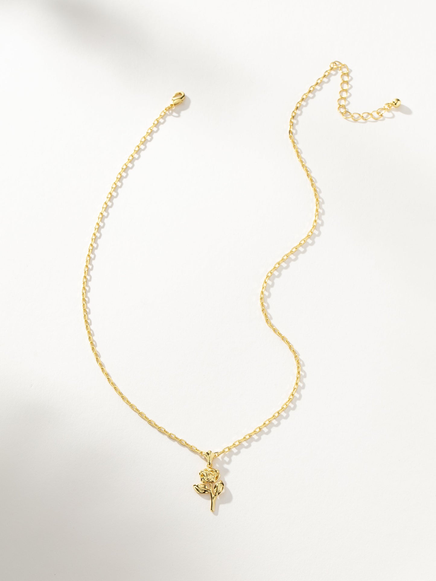 Collier pendentif rose