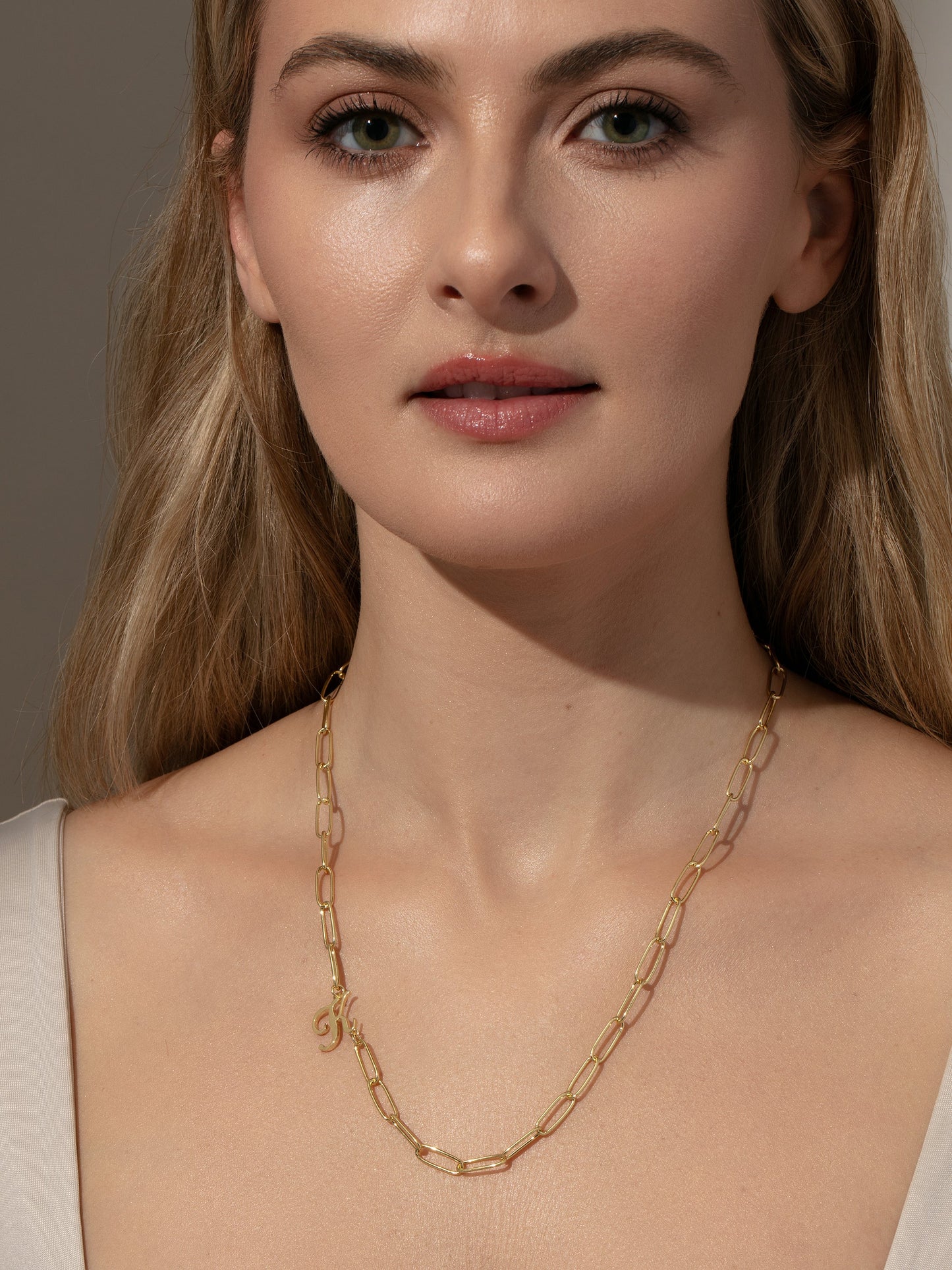 Collier avec initiales cursives