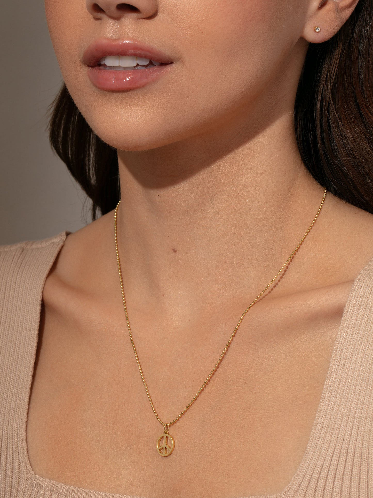 Collier pendentif signe de paix