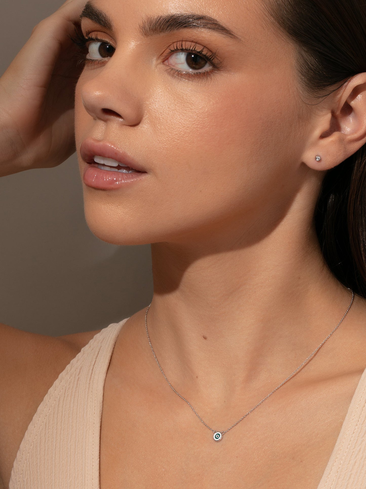 Collier simple contre le mauvais œil