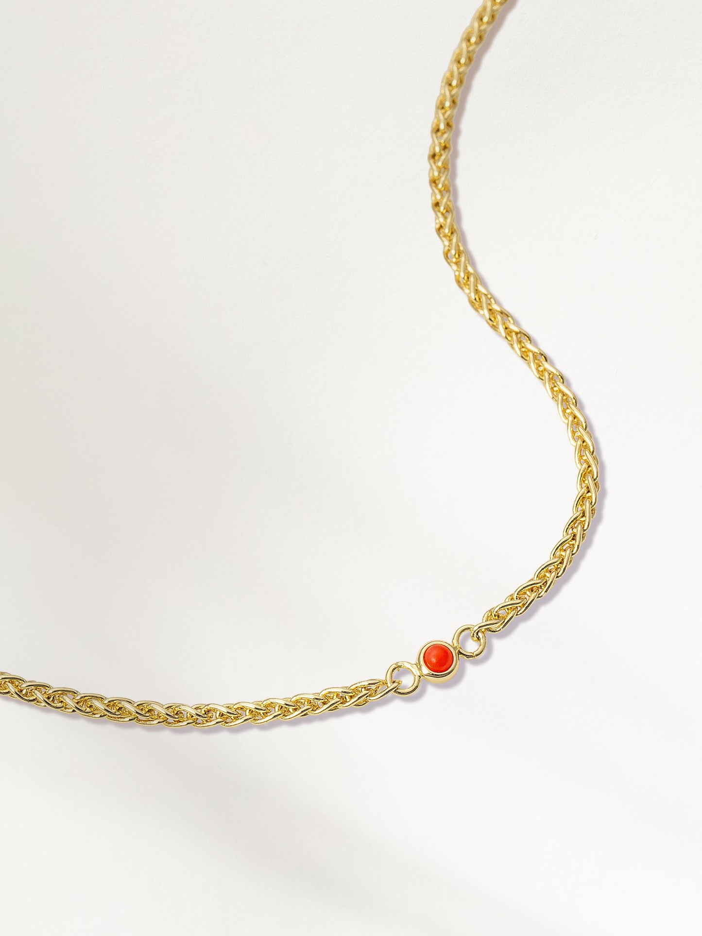 Bracelet en pierres précieuses et chaîne