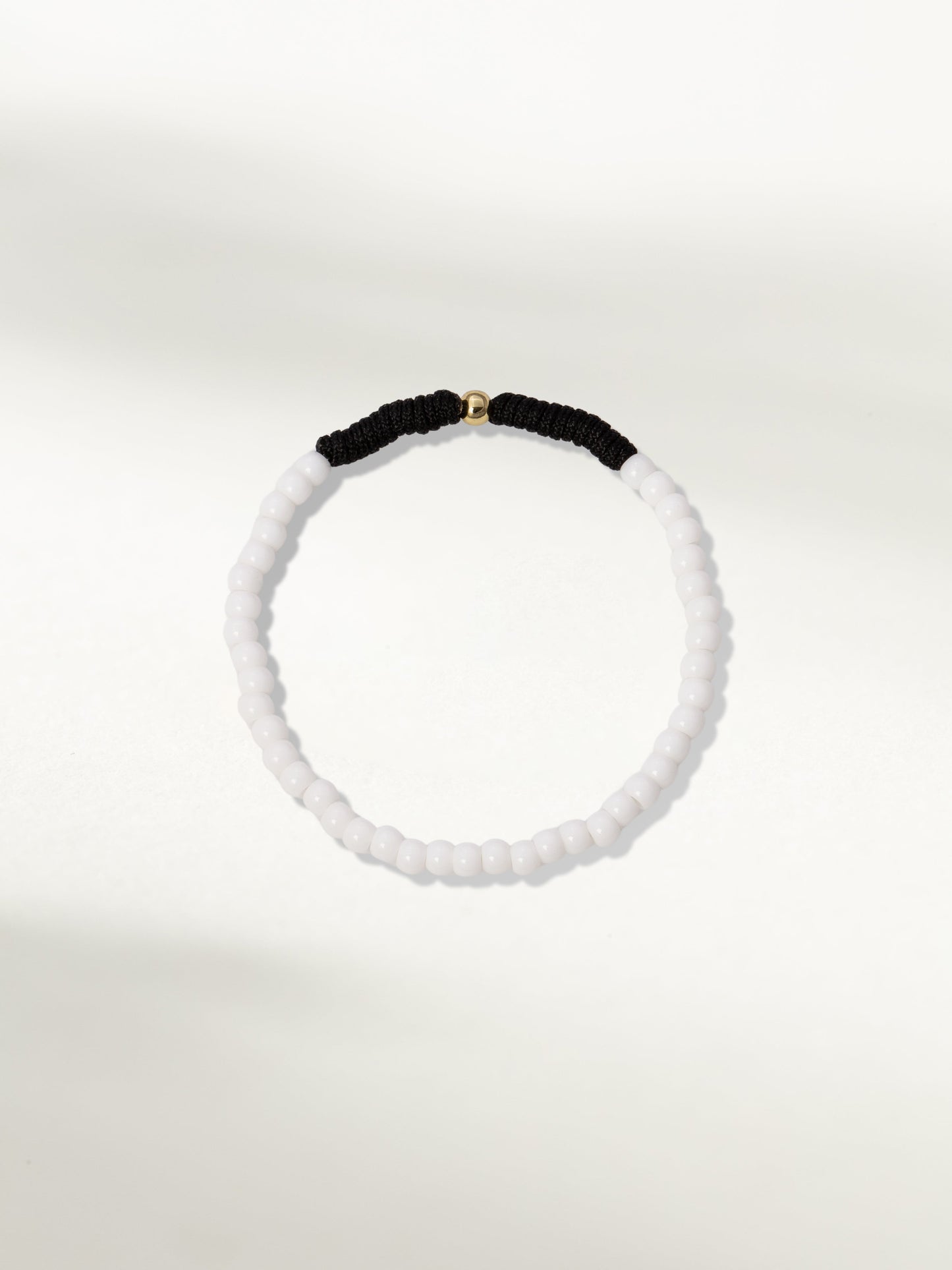 Bracelet en corde et perles