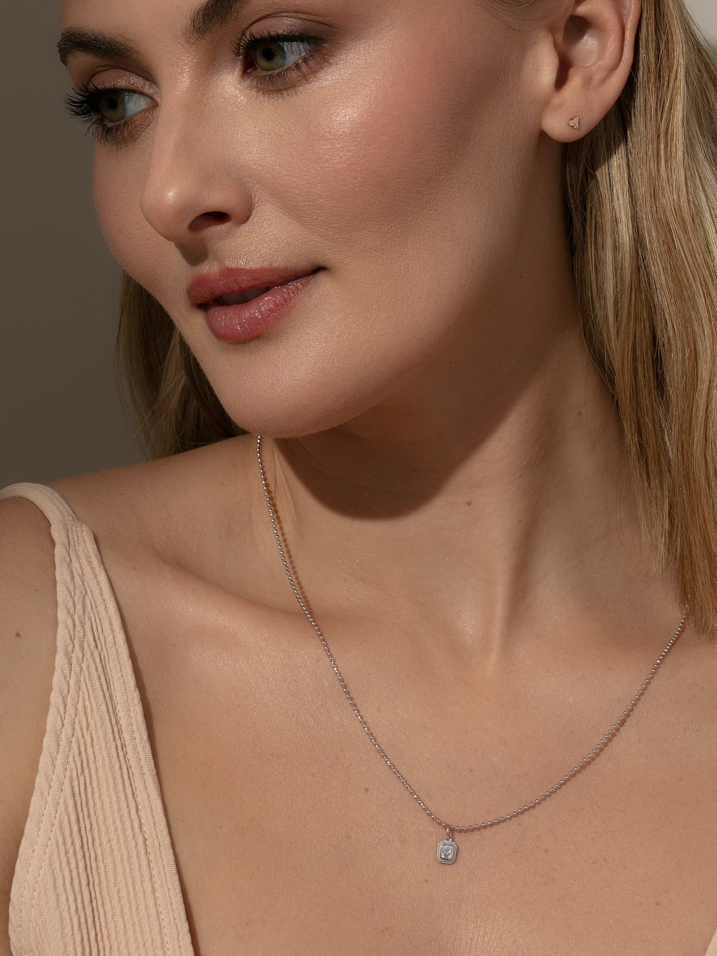 Collier pendentif et chaîne Applause