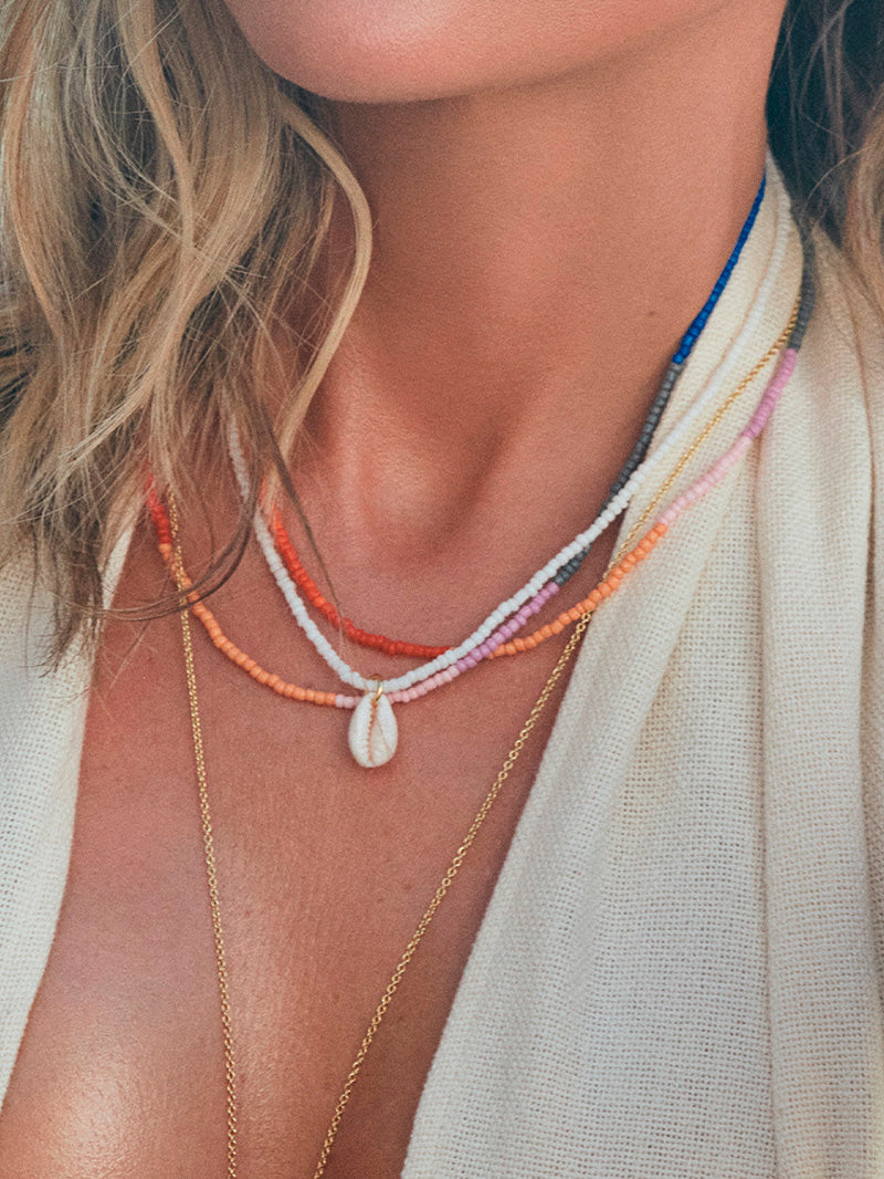 Collier de perles à blocs de couleurs