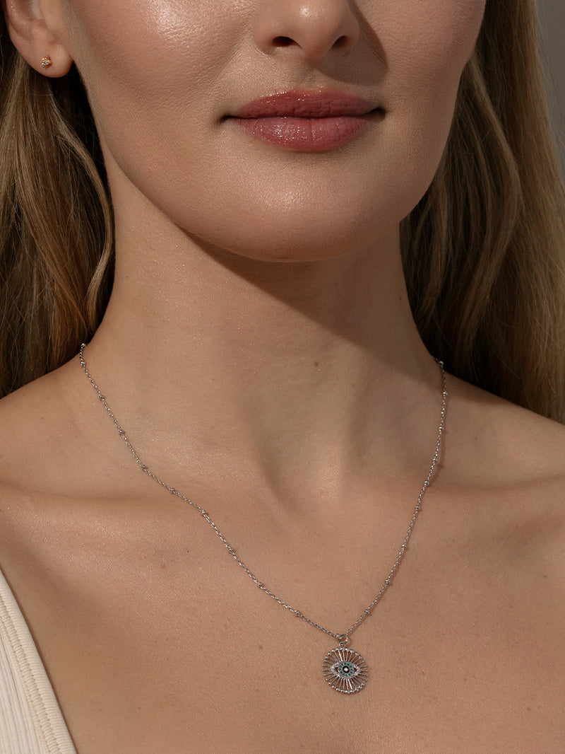 Collier pendentif mauvais œil