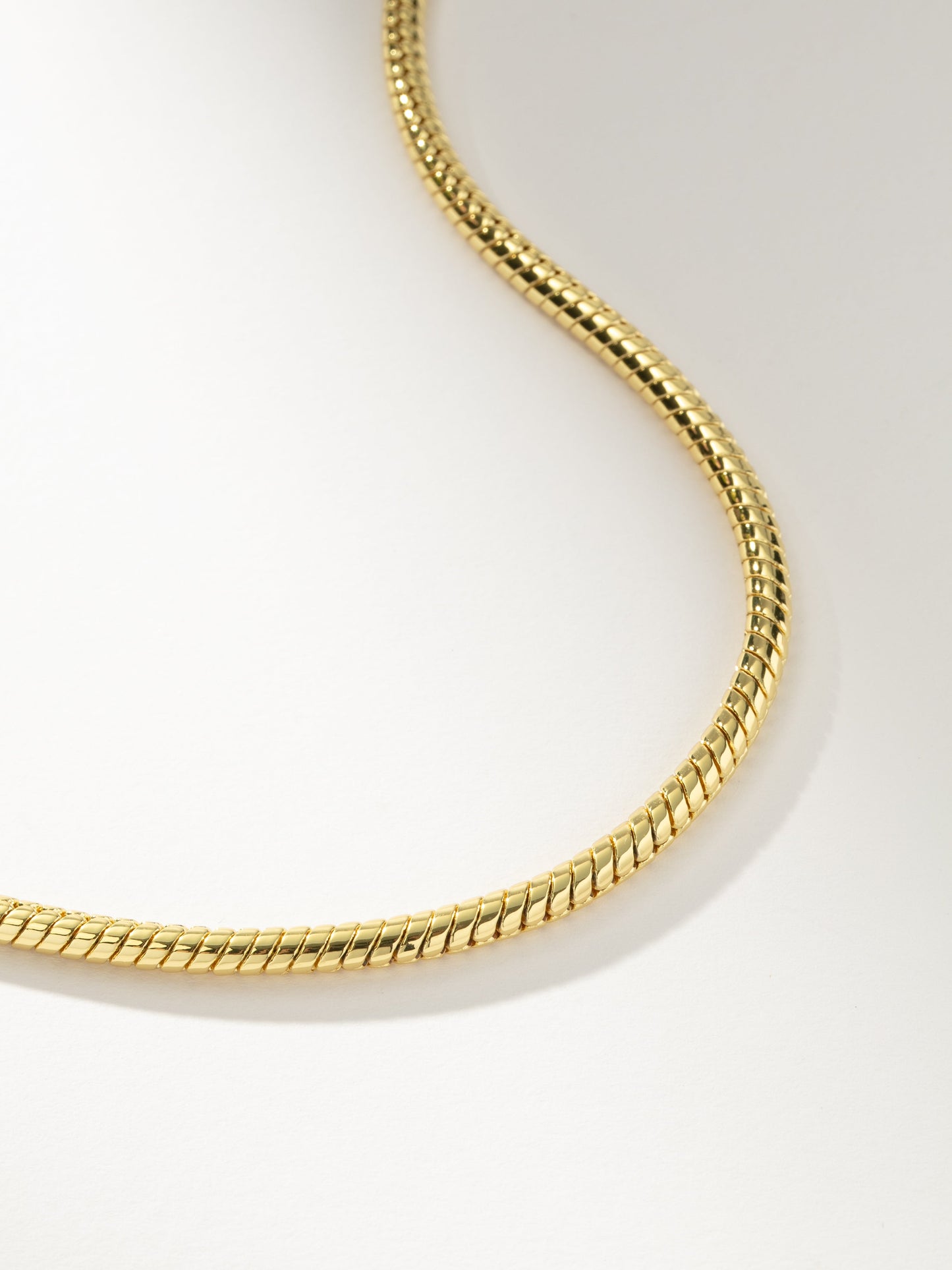 Collier chaîne serpent audacieux