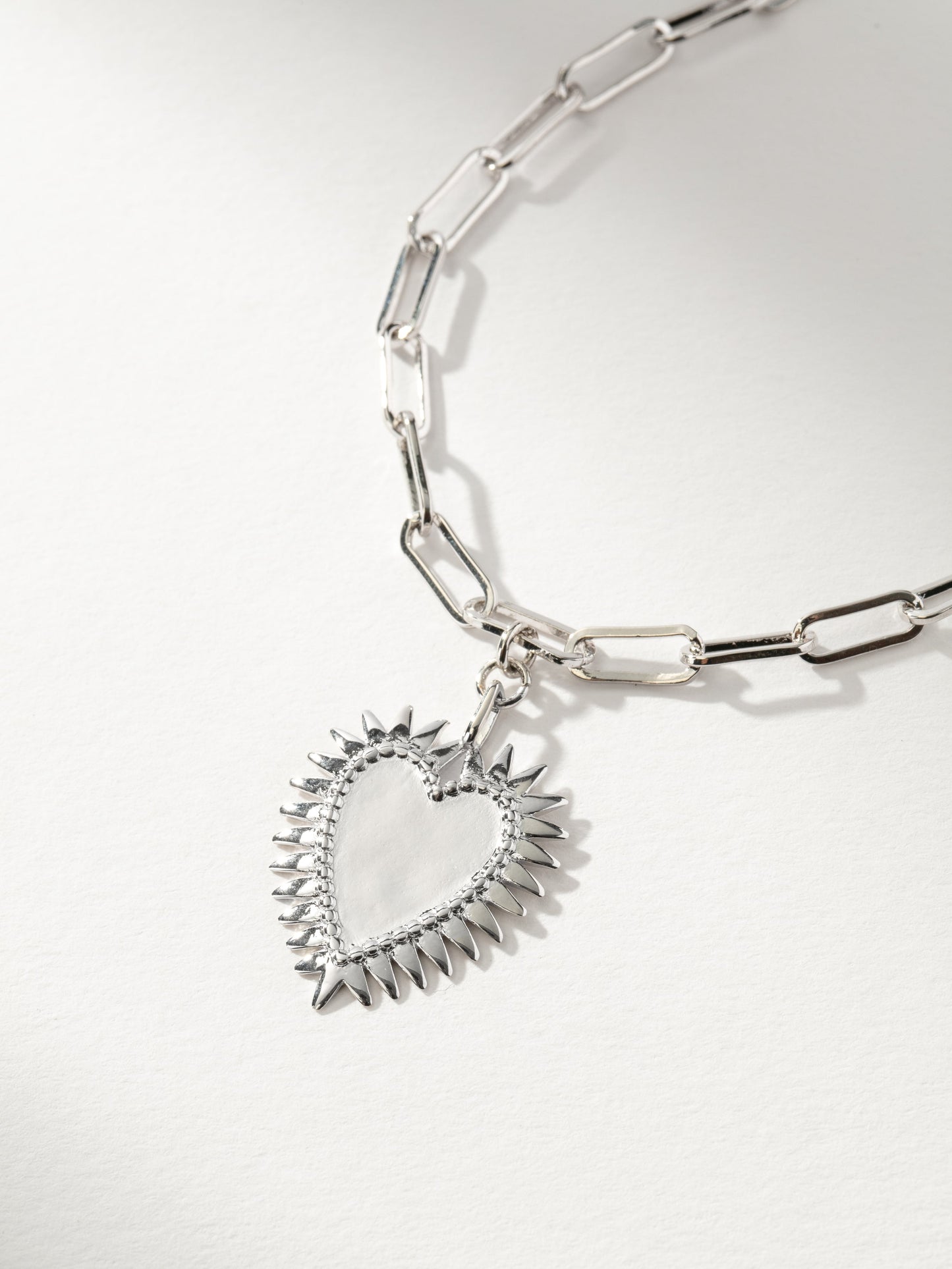 Collier cœur romantique désespéré