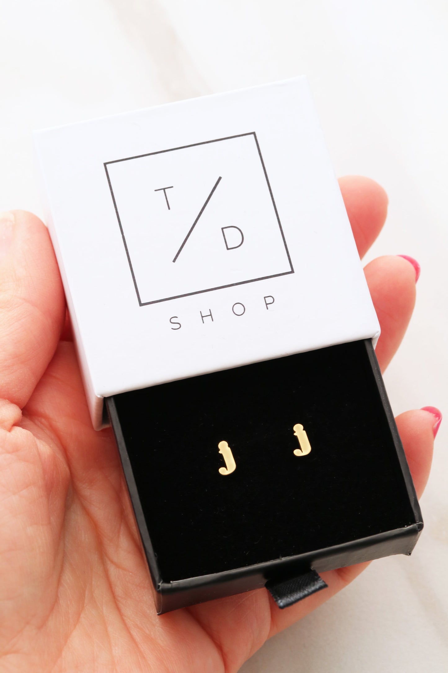 Boucles d'oreilles initiales minuscules | Argent, or