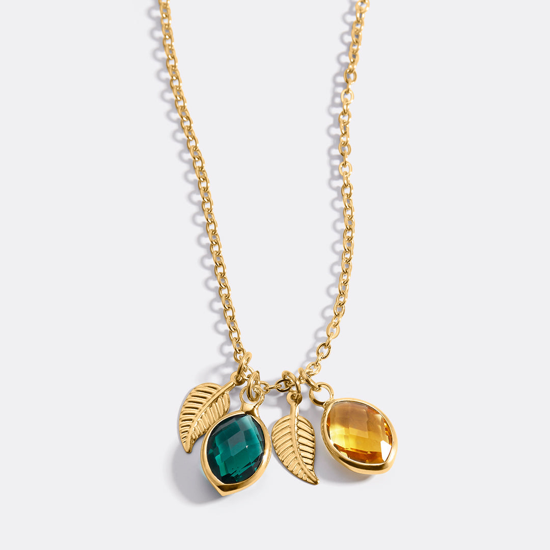Collier avec pierres de naissance familiales
