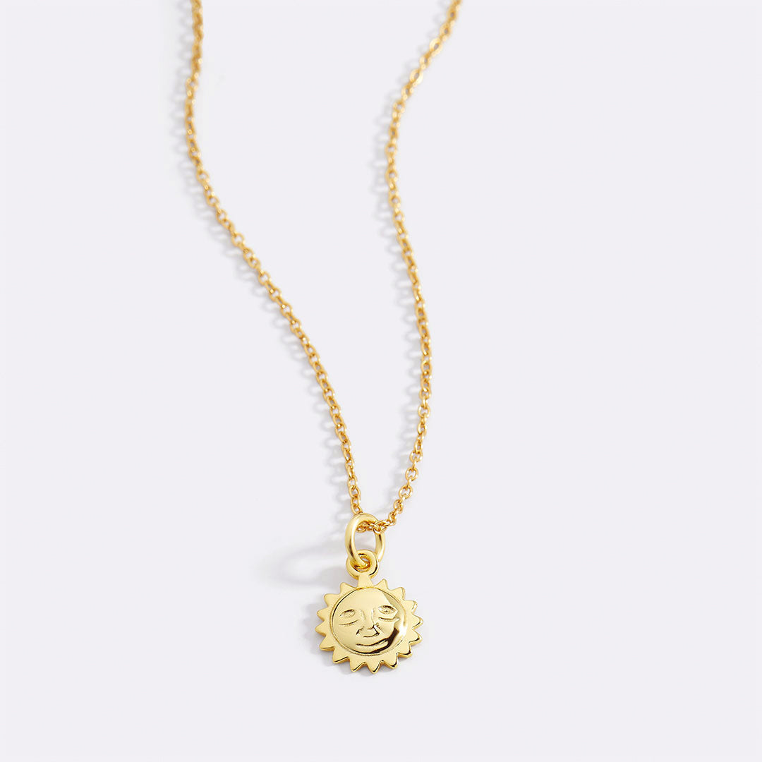 Collier pendentif breloque soleil