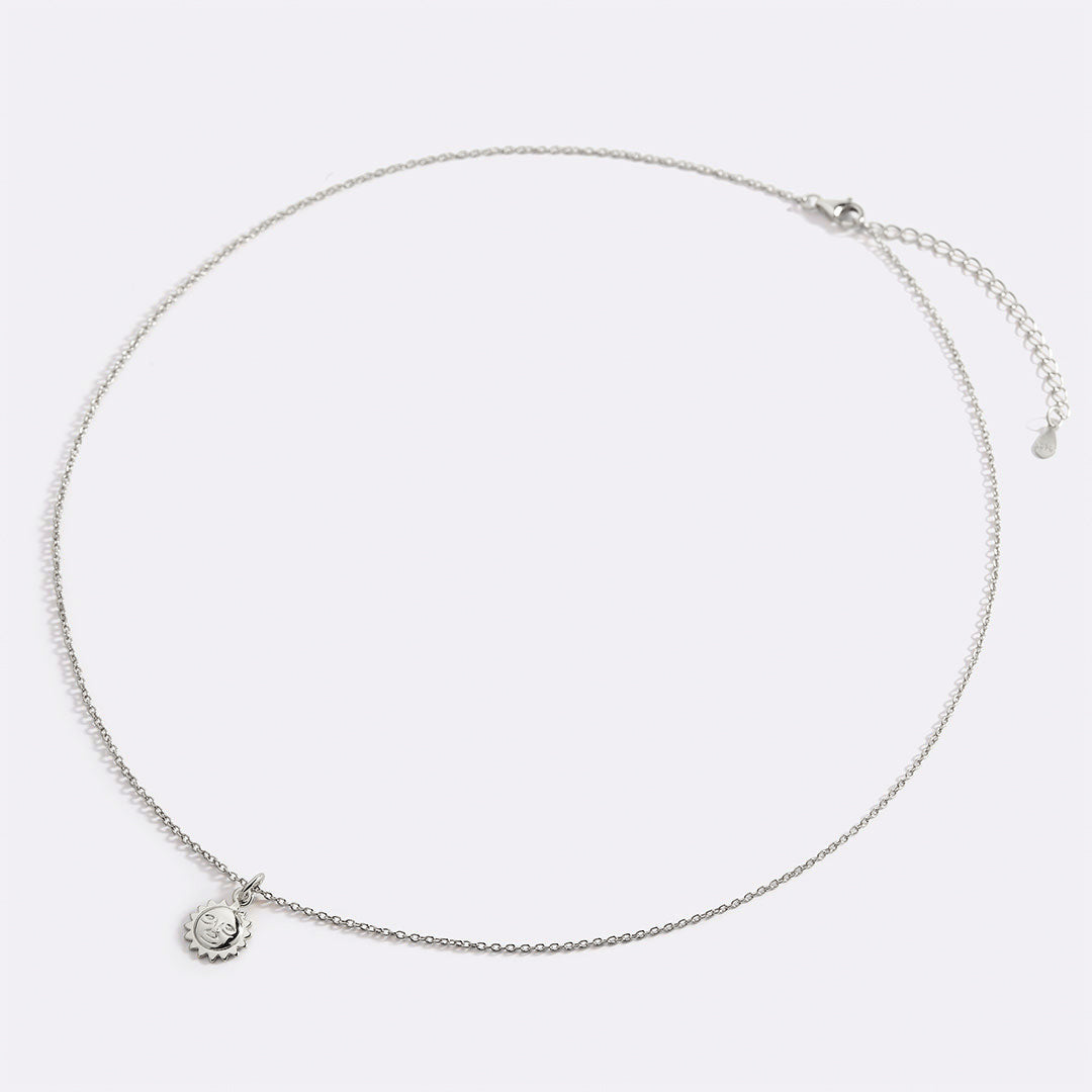 Collier pendentif breloque soleil