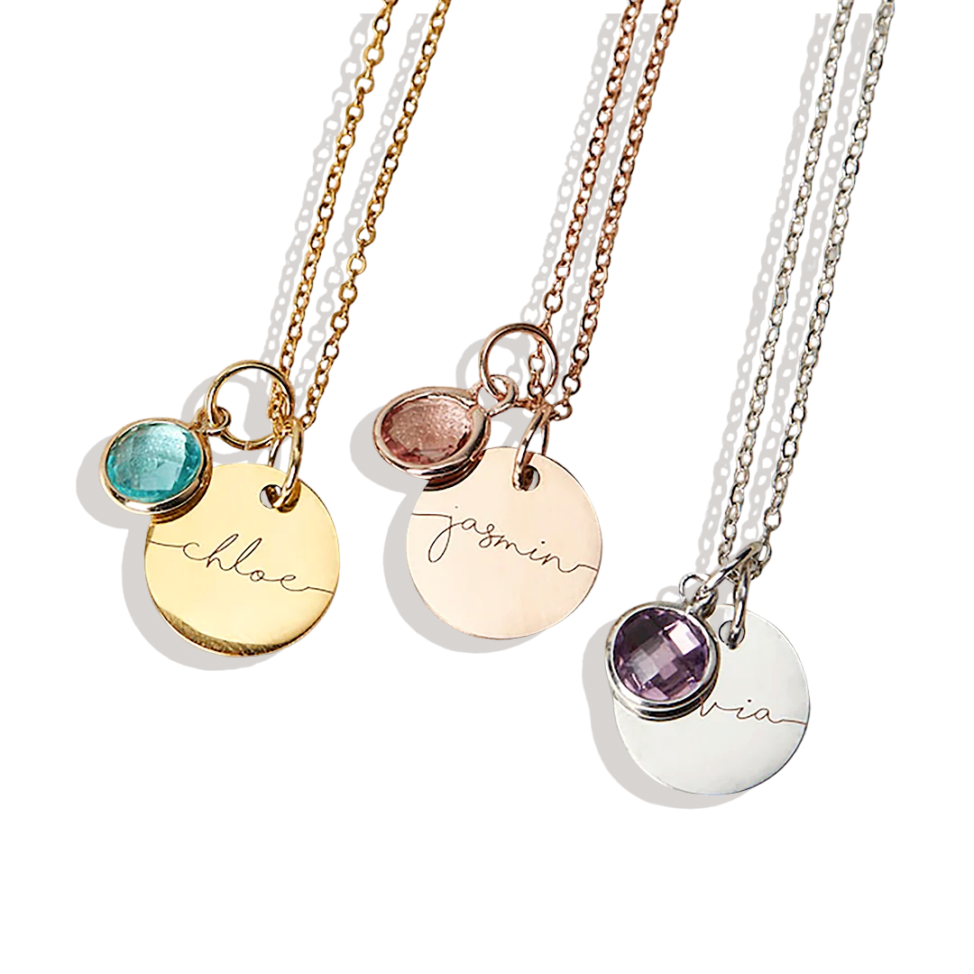 Halskette mit Geburtssteinen und Monogramm