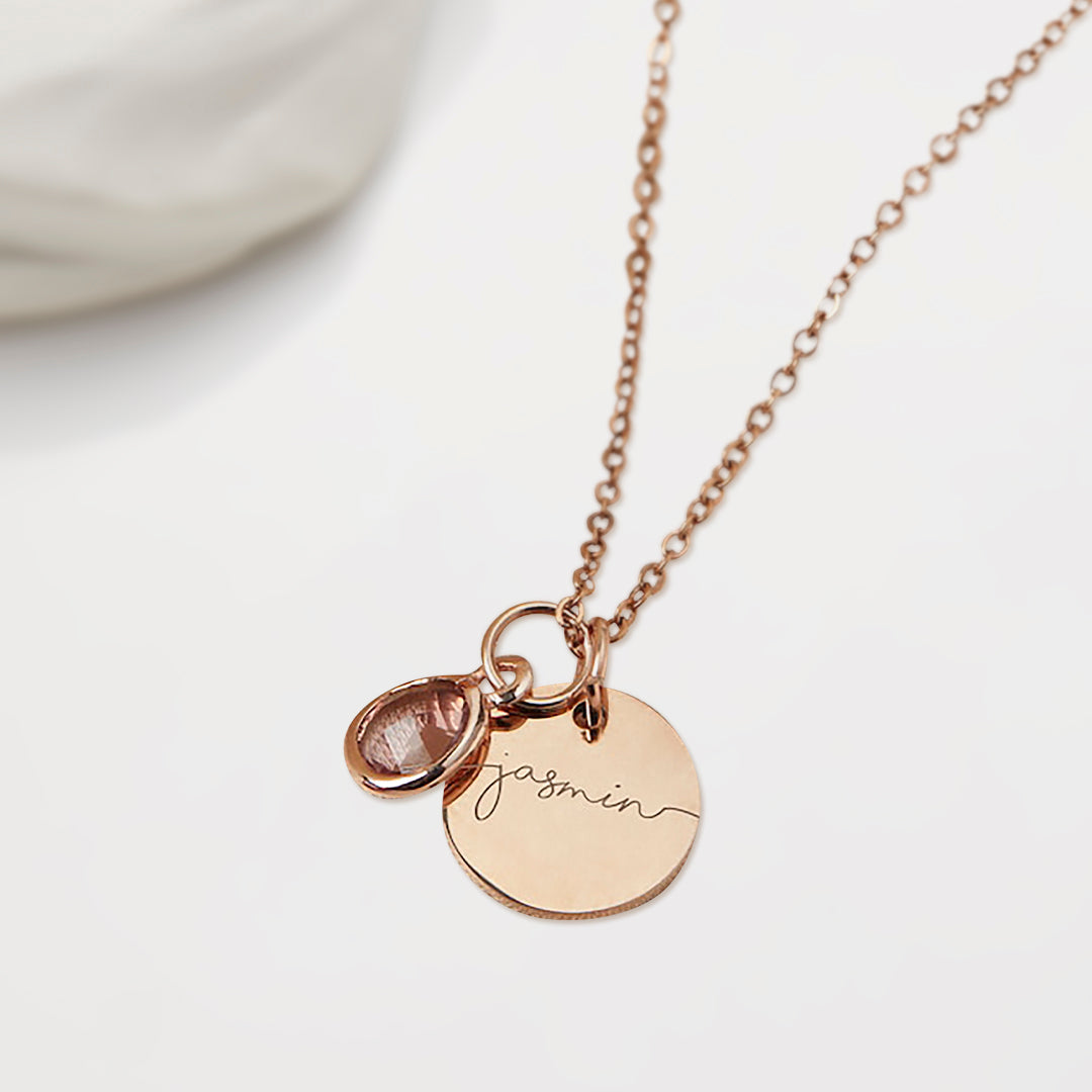 Halskette mit Geburtssteinen und Monogramm