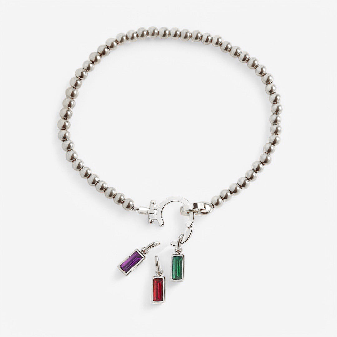 Bracelet à breloques en perles de menthe avec pierre de naissance