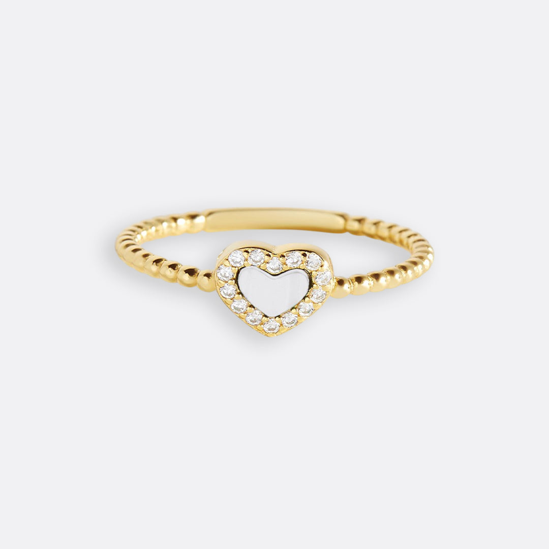 Bague en forme de cœur avec petite pierre précieuse