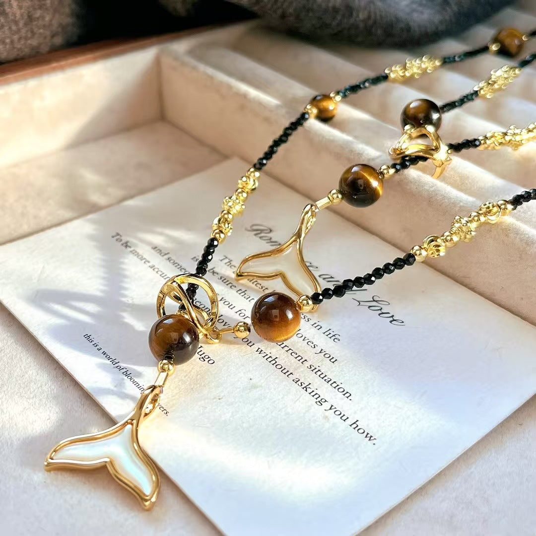Collier vintage en pierre naturelle œil de tigre et perles de cristal artificiel