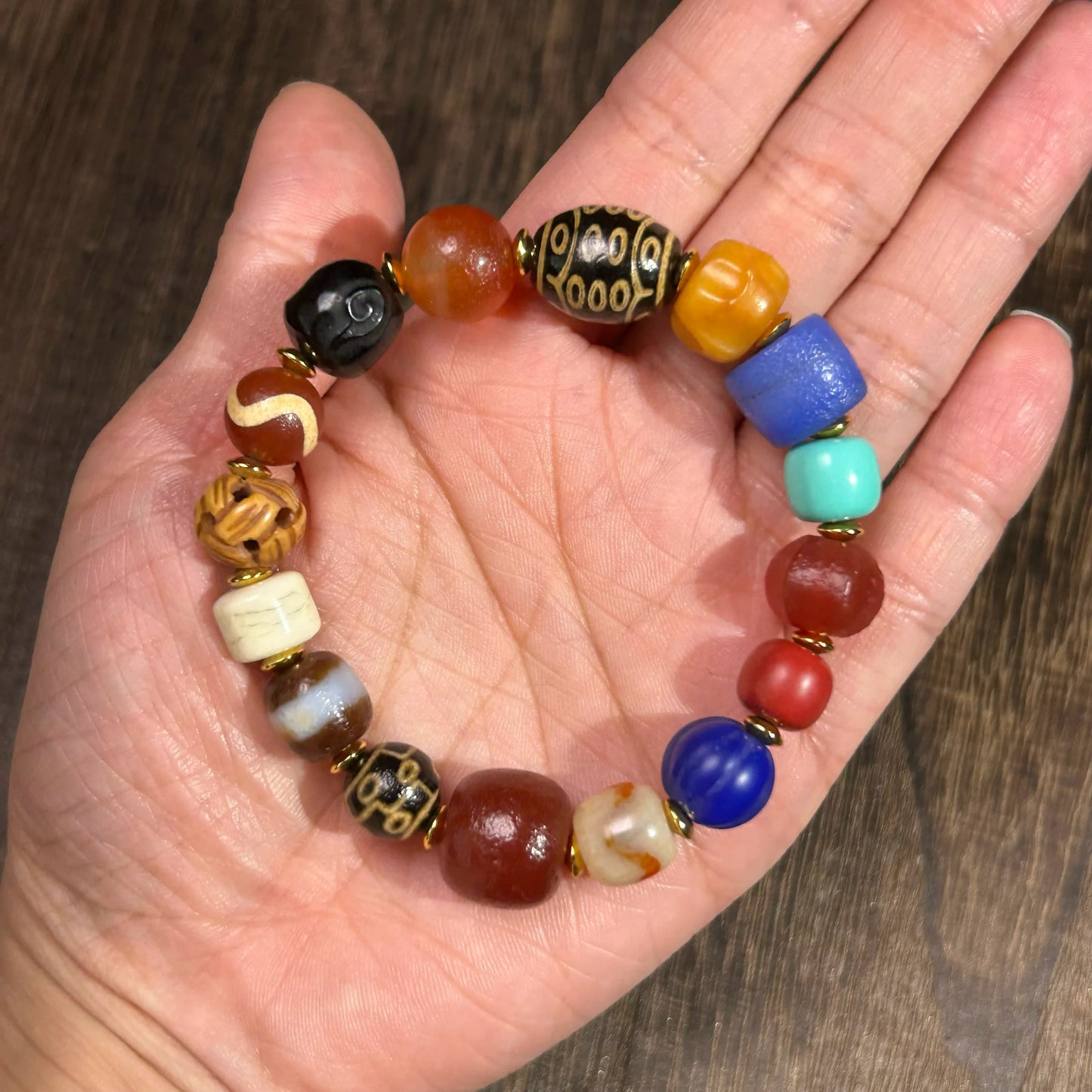 Bracelet tibétain en perles d'agate naturelle multicolores