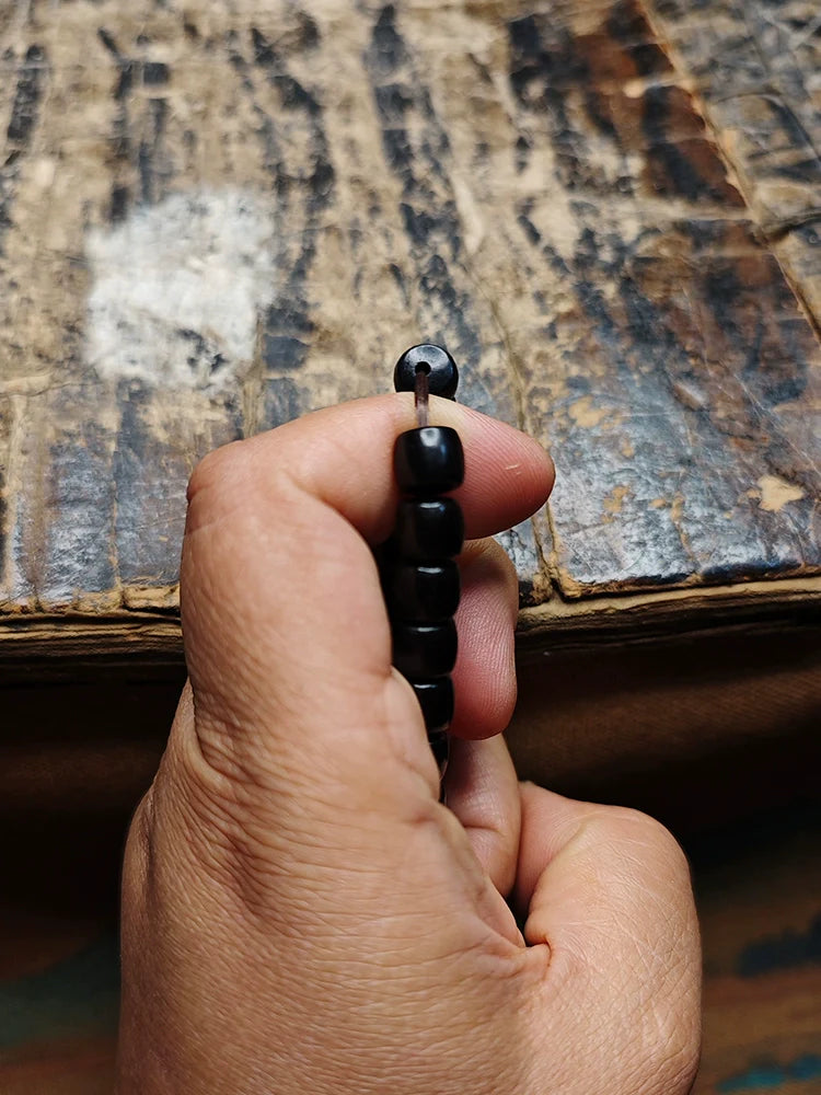 Bracelet de méditation en perles d'ébène naturelles