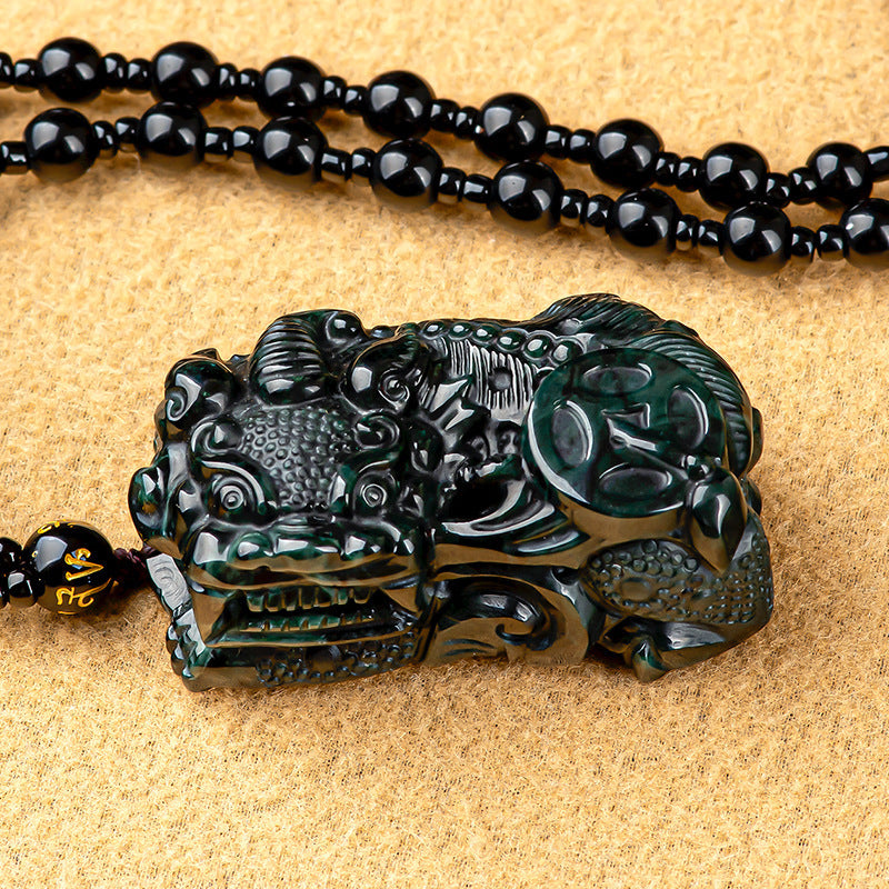 Pendentif Pixiu en jade noir et vert – Symbole de richesse et de protection