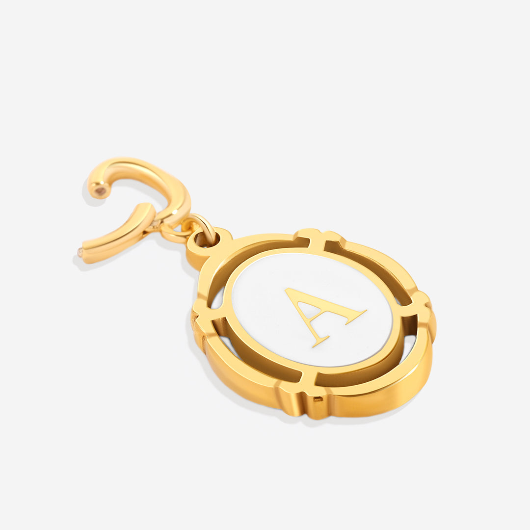 Bracelet trombone menthe avec breloque initiale vintage