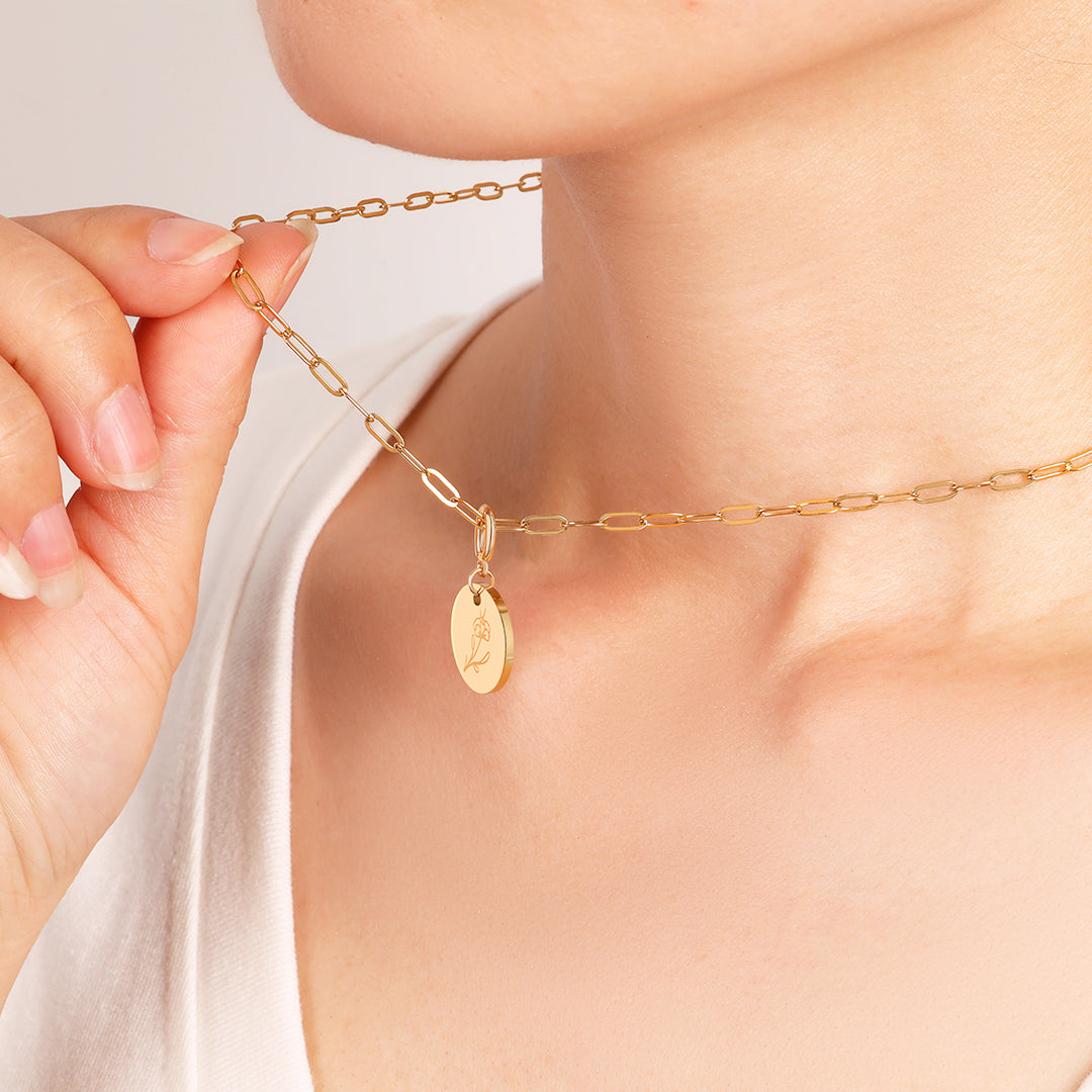 Breloque disque fleur de naissance gravée