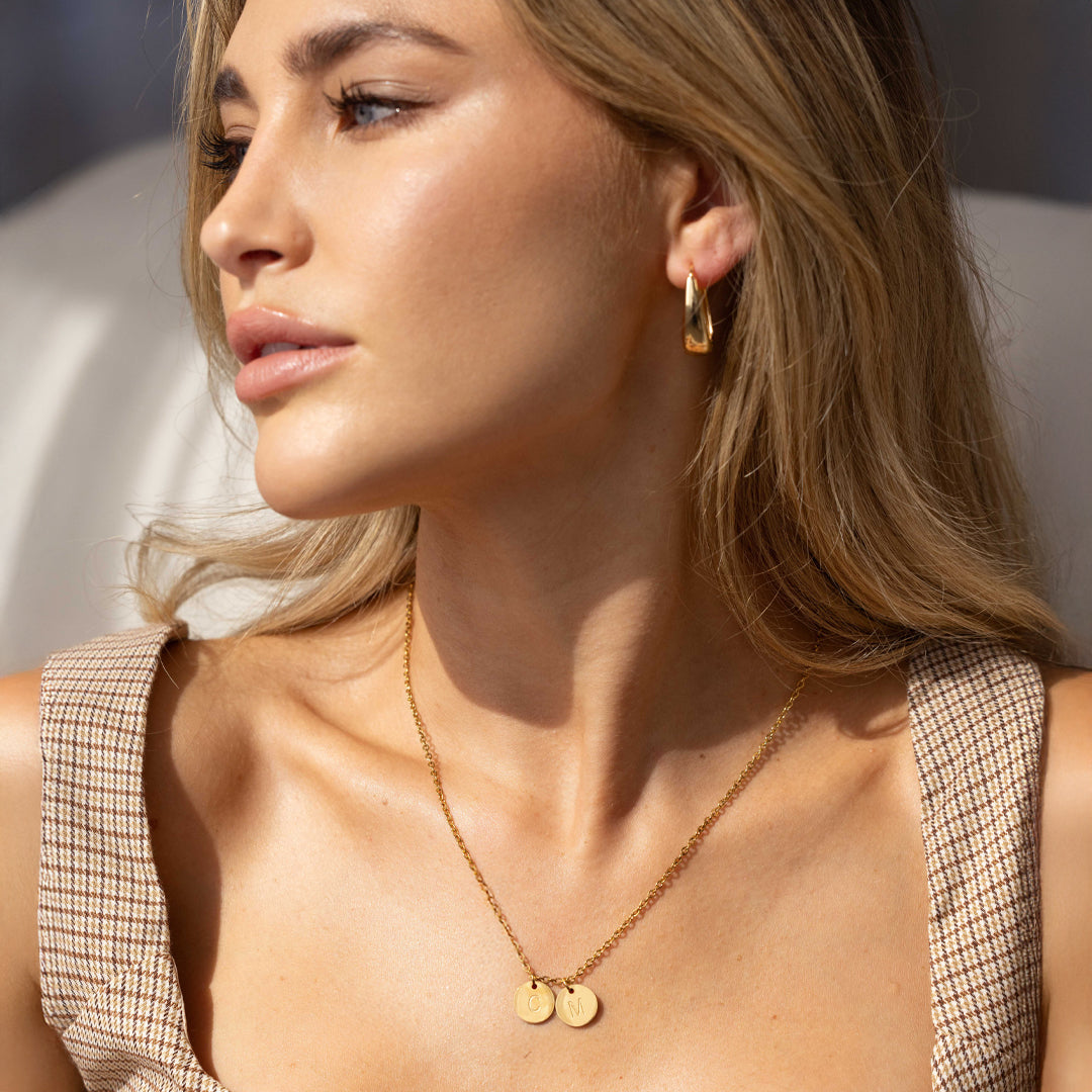 Collier délicat avec disque initial