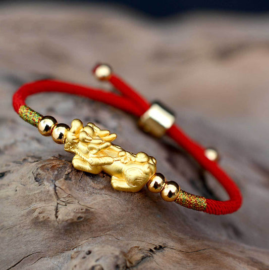 Bracelet Pixiu Feng Shui en fil rouge