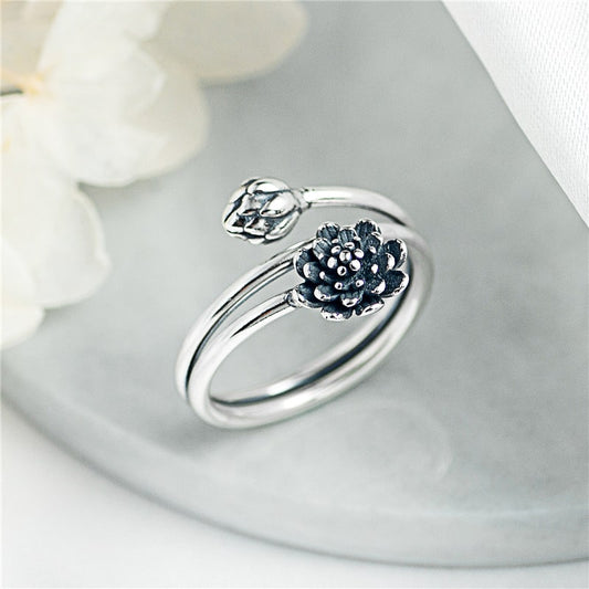 Bague Lotus Triple Tour en Argent - Beauté, Sagesse et Pureté