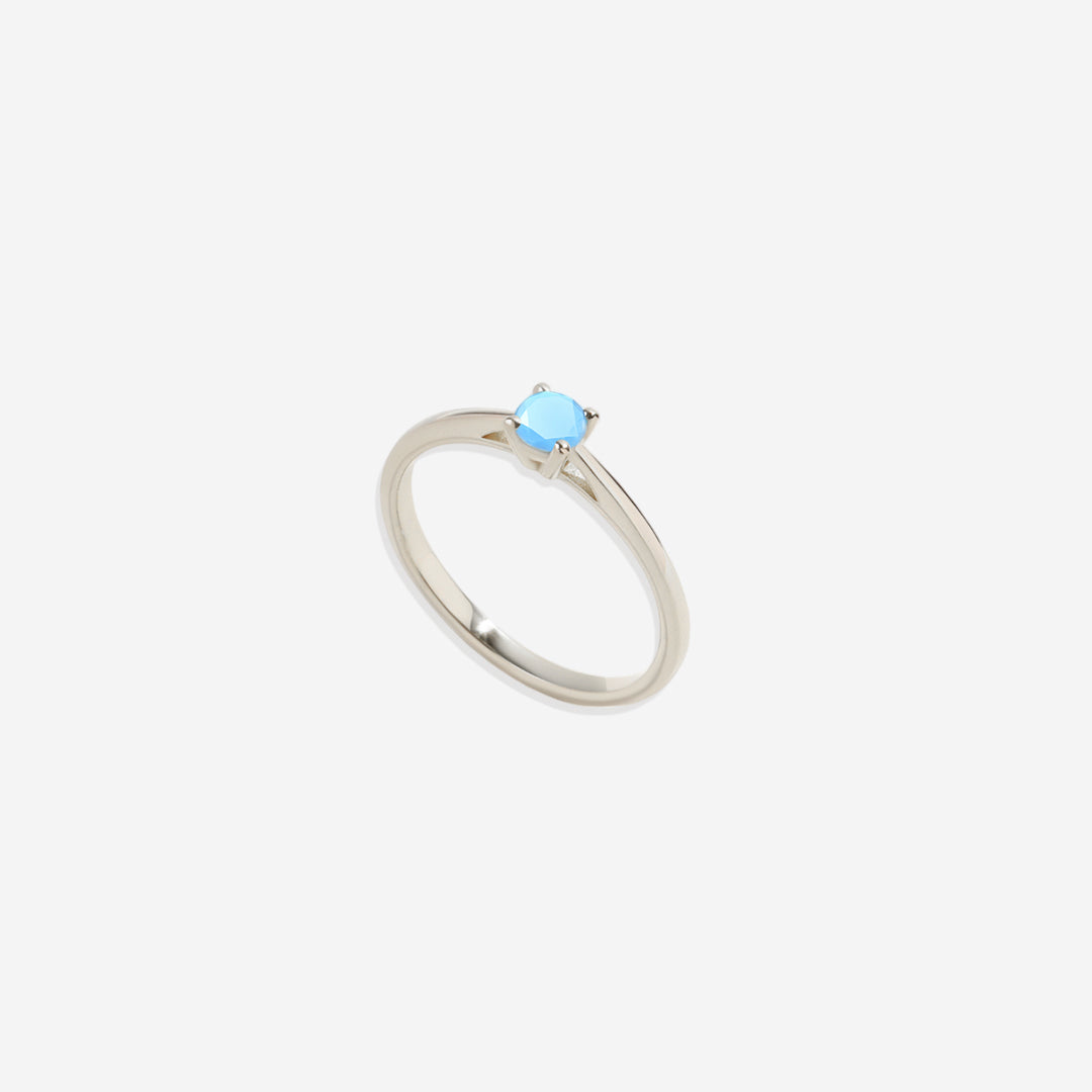 Bague solitaire en opale