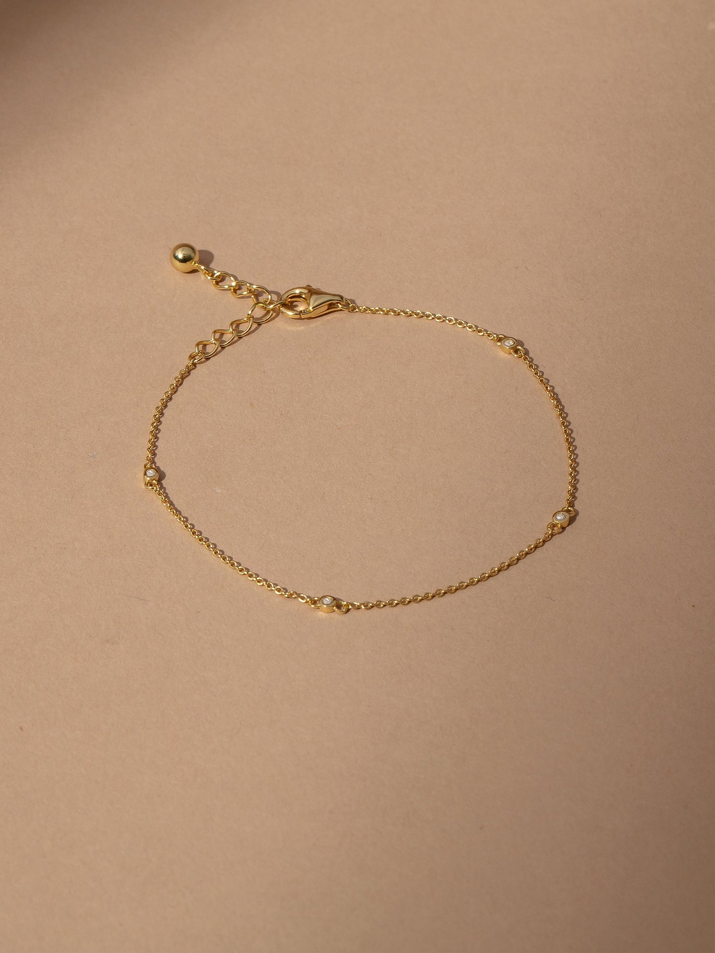 Bracelet délicat en vermeil et diamants
