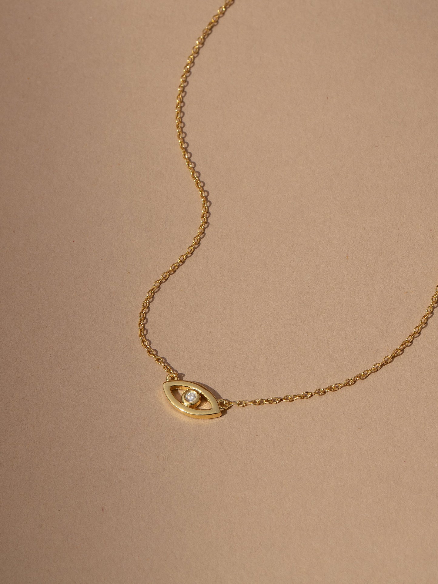 Collier en vermeil contre le mauvais œil