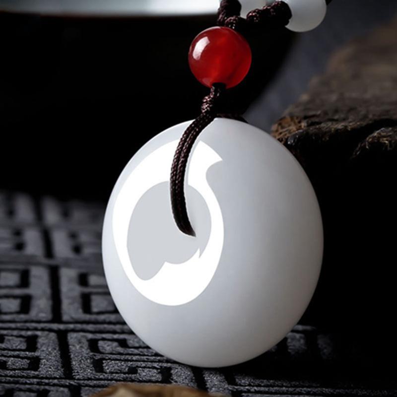 Collier disque de jade blanc – Pour la pureté et les bonnes choses
