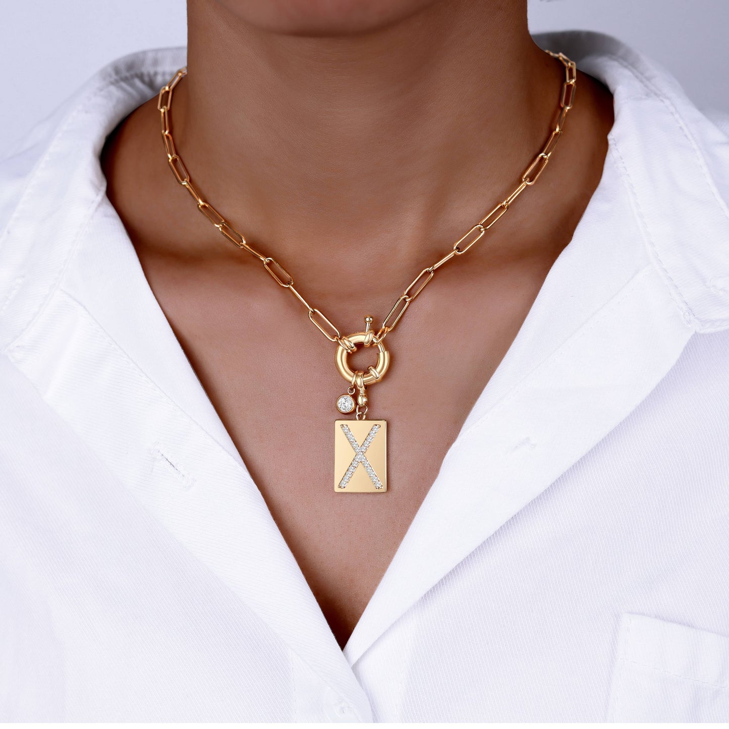 Halskette mit Pavé-Anhänger und Büroklammerkette